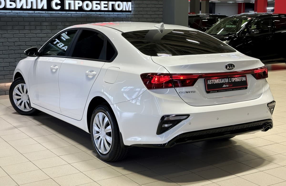 Kia Cerato - 4