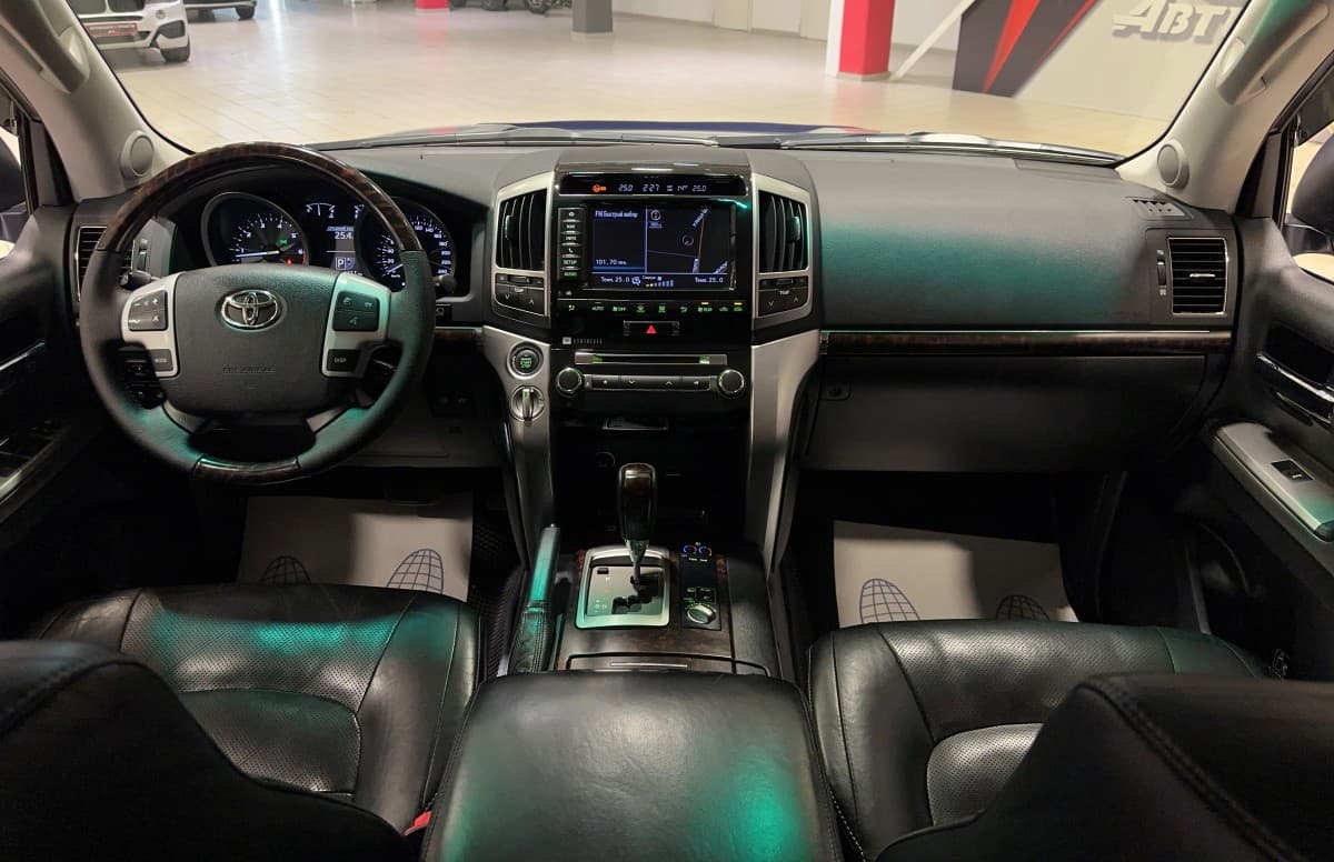 Toyota Land Cruiser 200 - фото 37