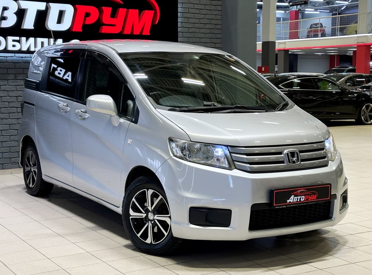 Honda Freed SPIKE - 4