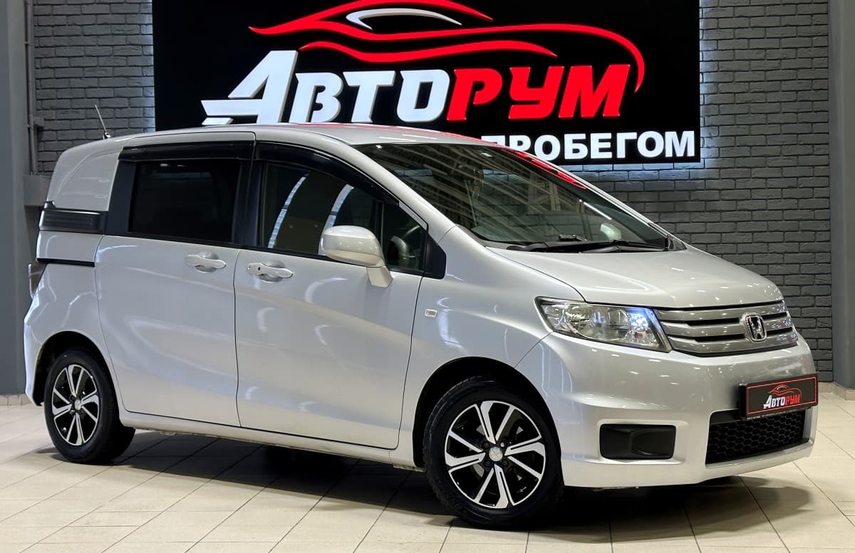 Honda Freed SPIKE - 1
