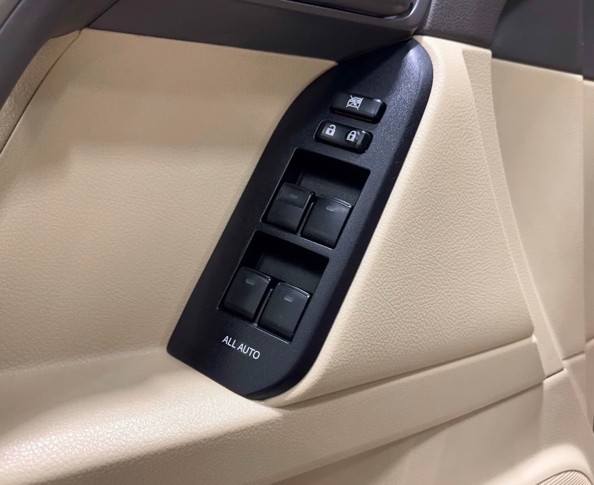 Toyota Land Cruiser Prado - фото 16