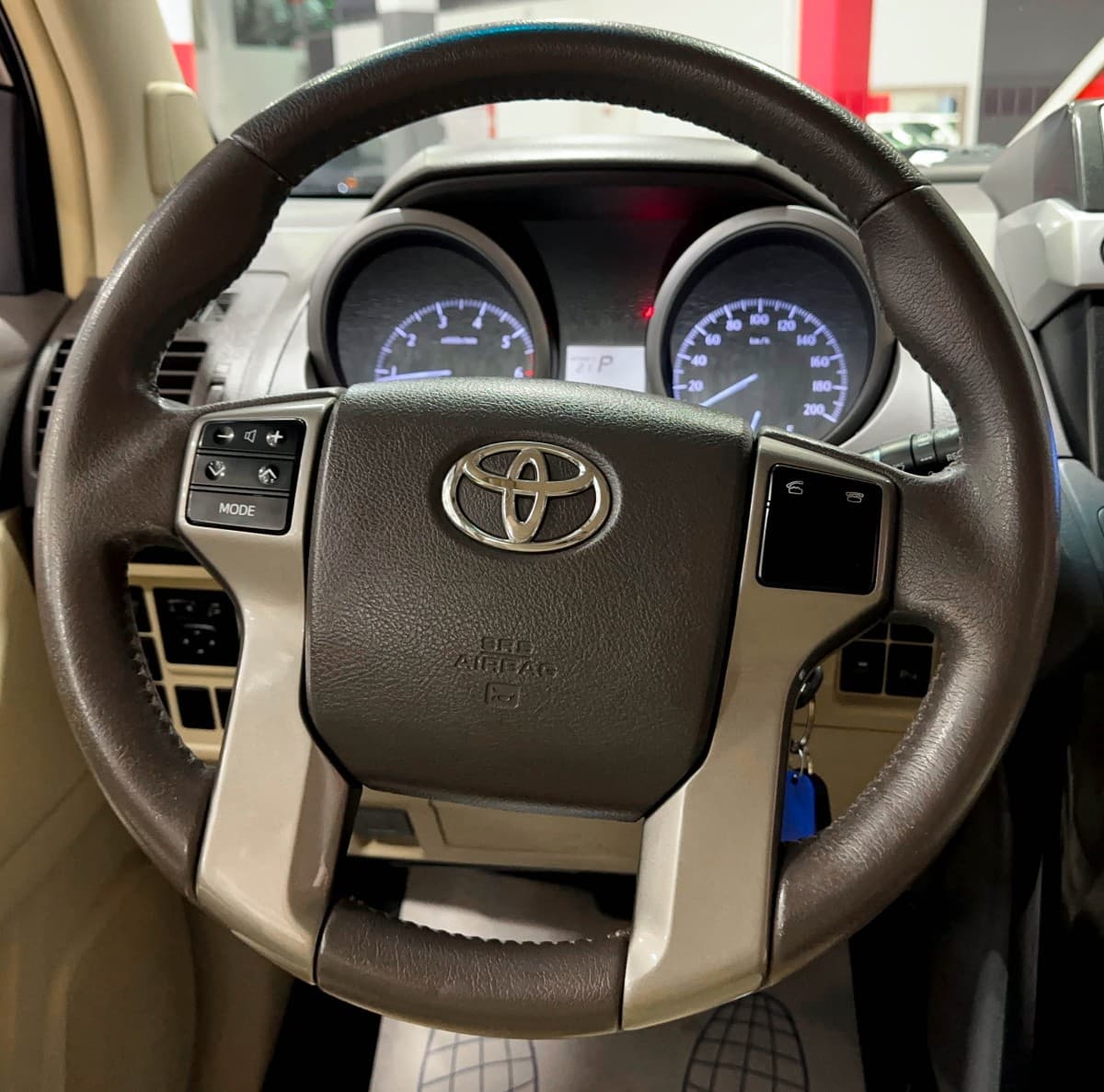 Toyota Land Cruiser Prado - фото 26