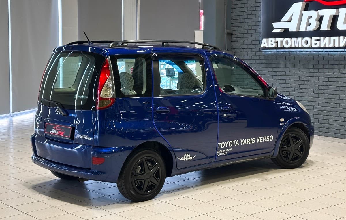 Toyota Yaris Verso - 5