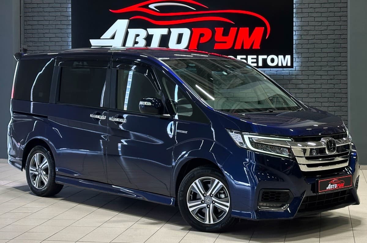 Honda Stepwgn Spada - 1