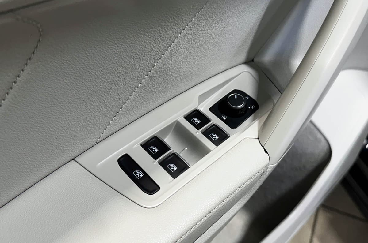 Volkswagen Tiguan - фото 17