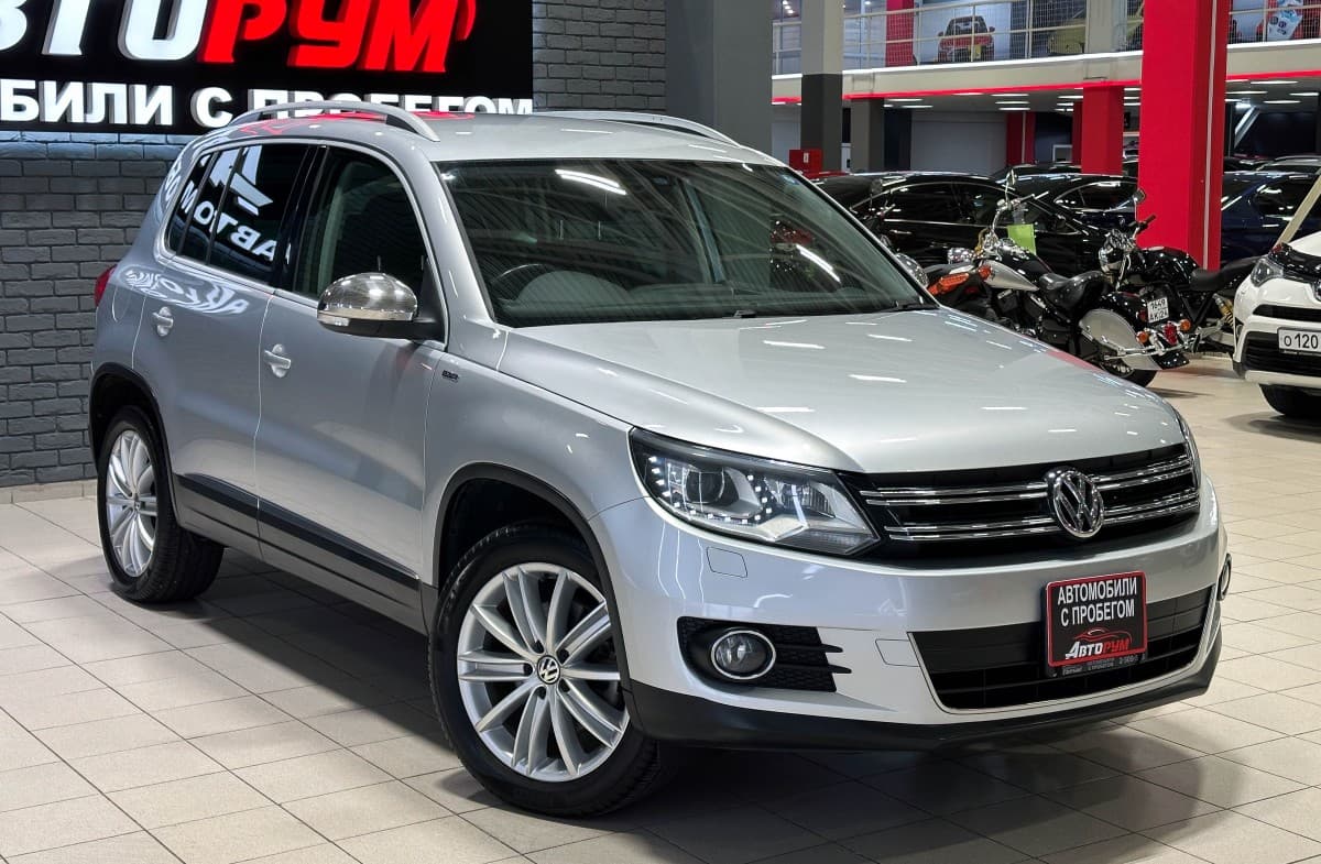 Volkswagen Tiguan - 4