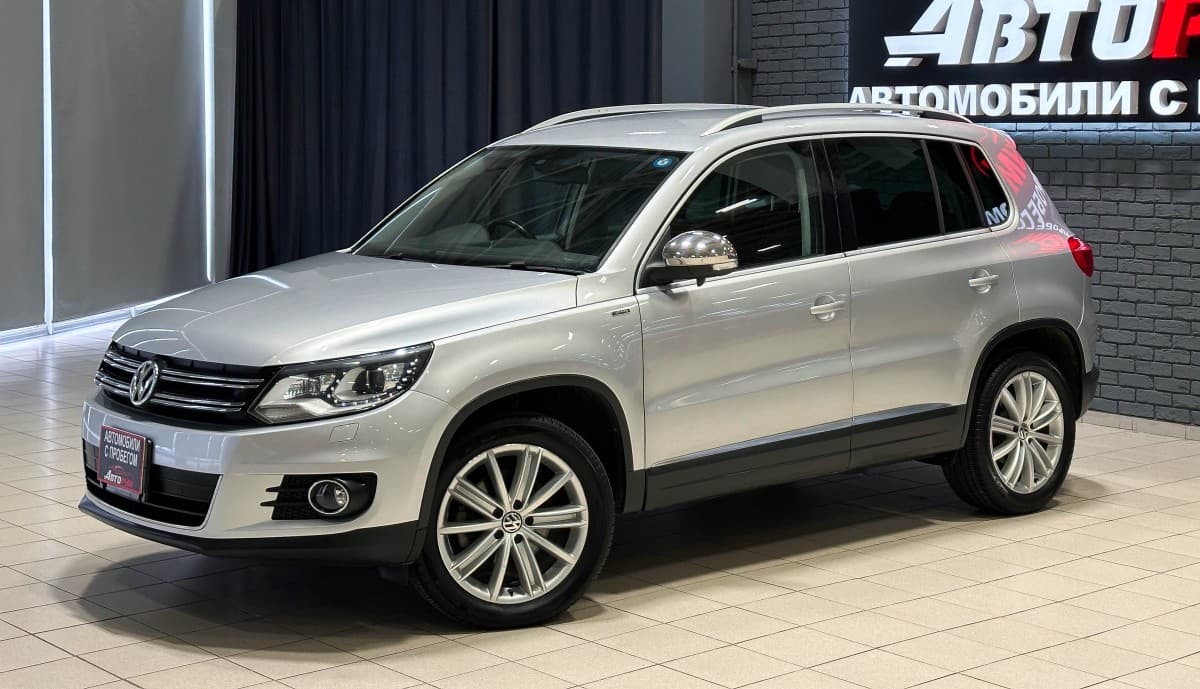Volkswagen Tiguan - 2