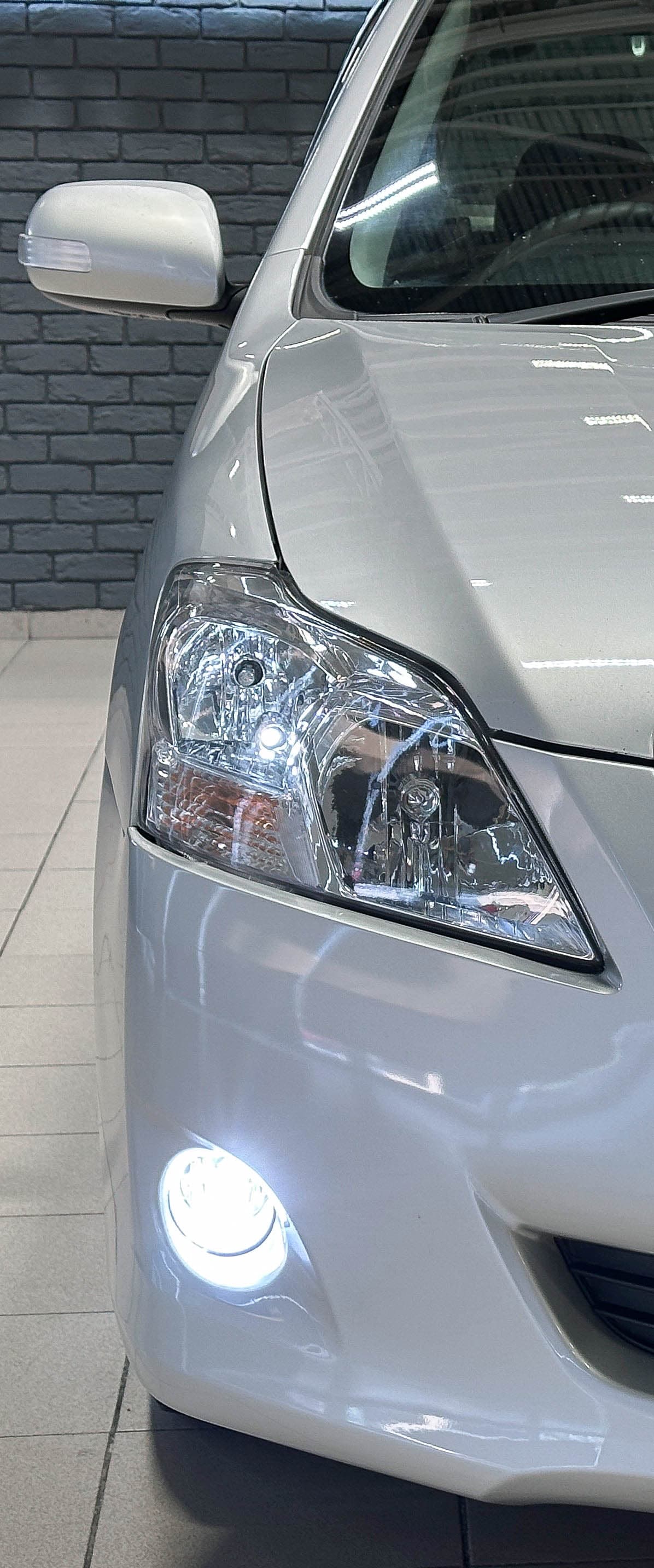 Toyota Premio - фото 9