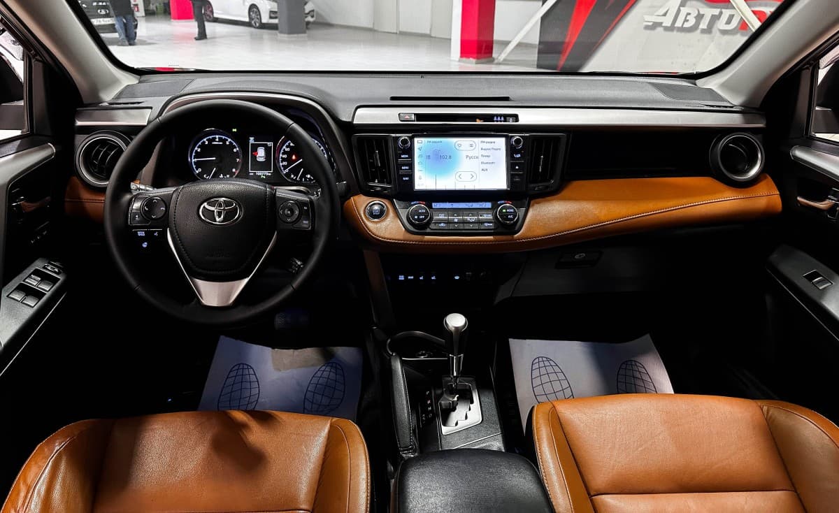 Toyota RAV4 - фото 30