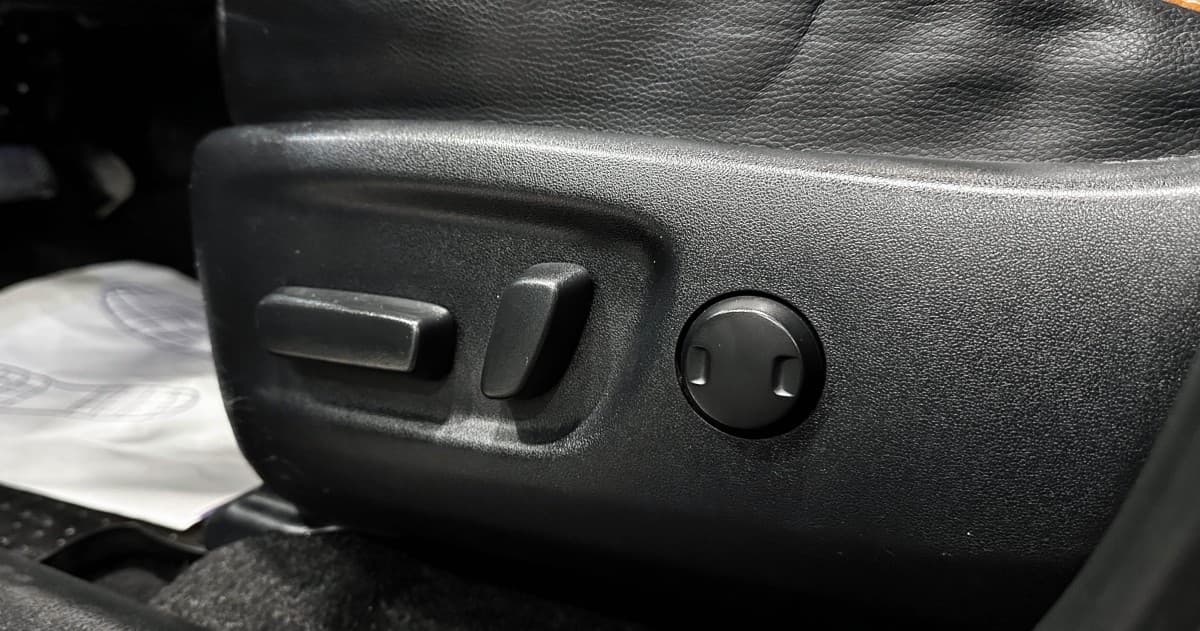 Toyota RAV4 - фото 18