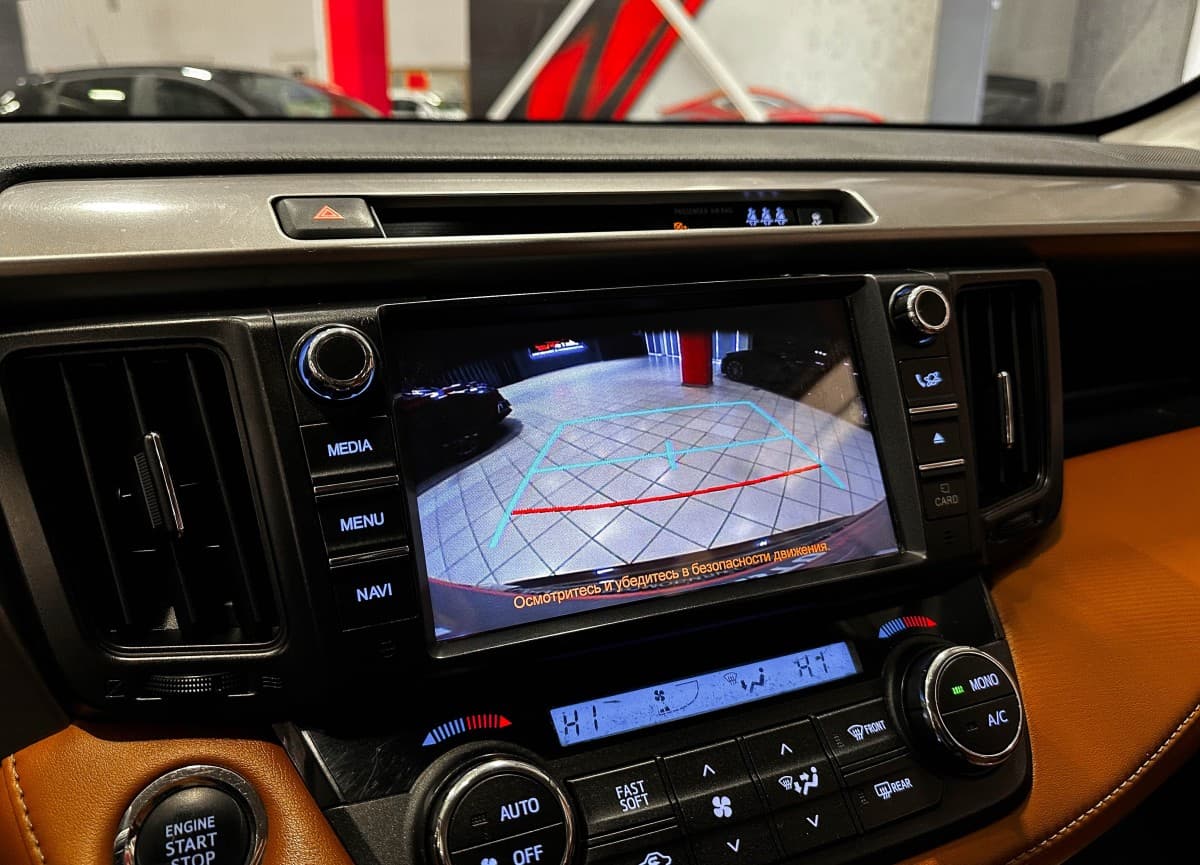 Toyota RAV4 - фото 26