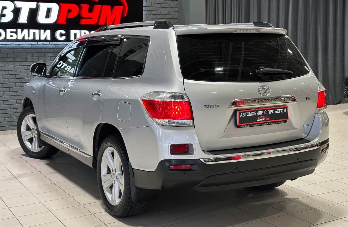 Toyota Highlander - фото 7