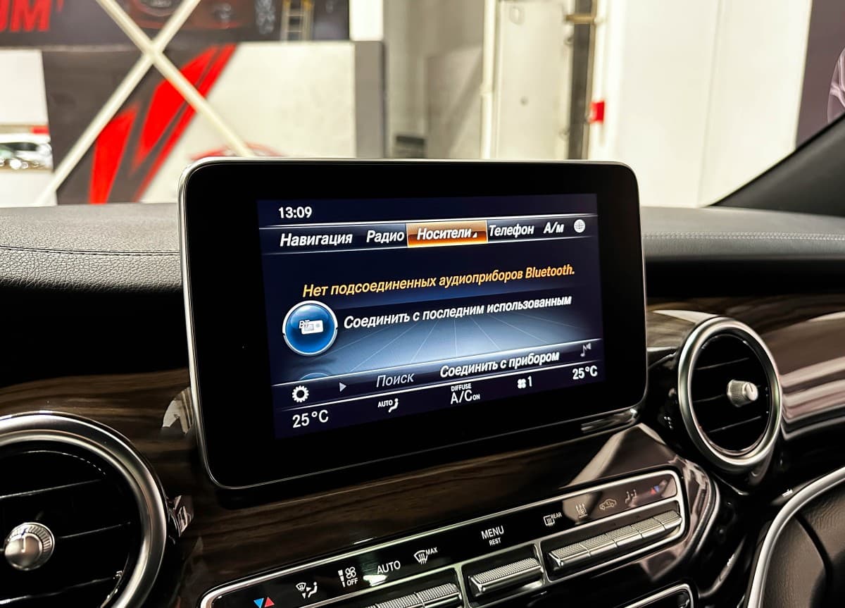 Mercedes-Benz V-Класс 250 - фото 23