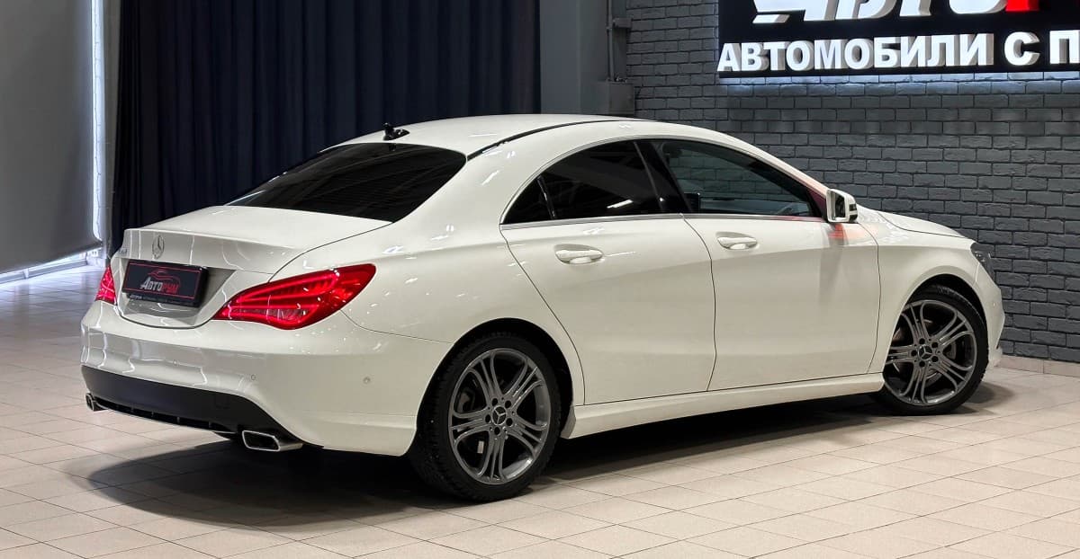 Mercedes-Benz CLA200 - 5