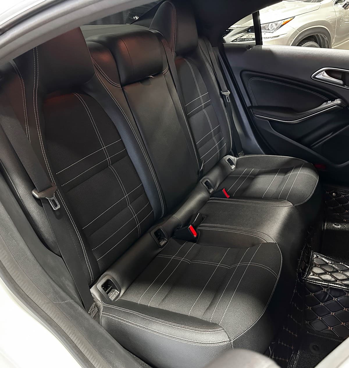 Mercedes-Benz CLA200 - фото 14