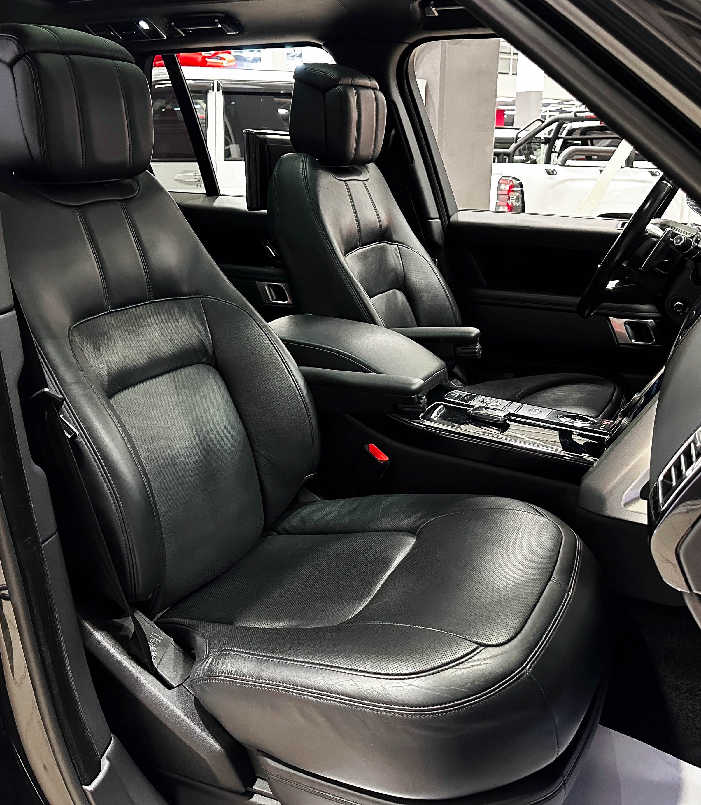 Land Rover Range Rover - фото 17