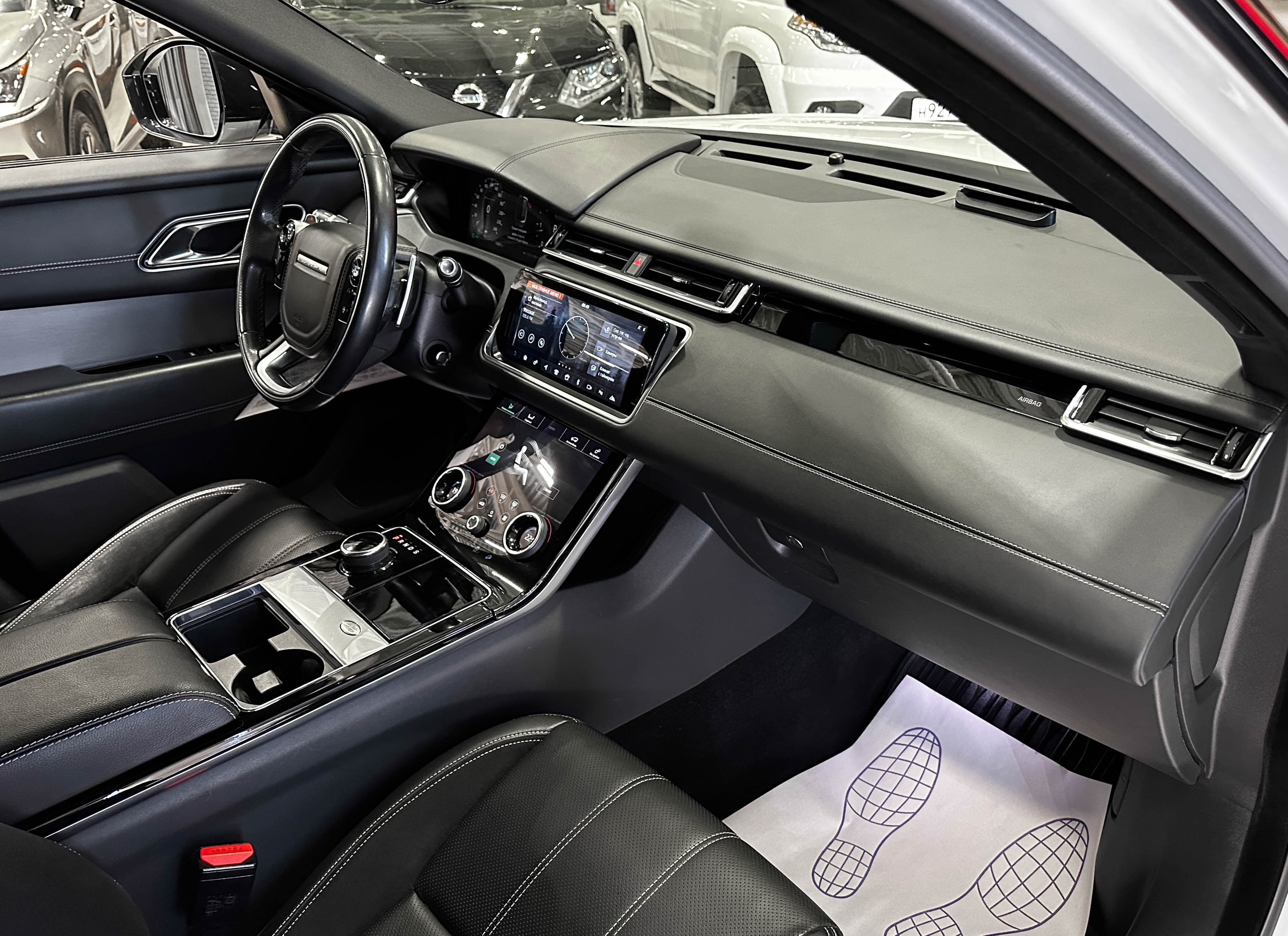 Land Rover Range Rover Velar - фото 18