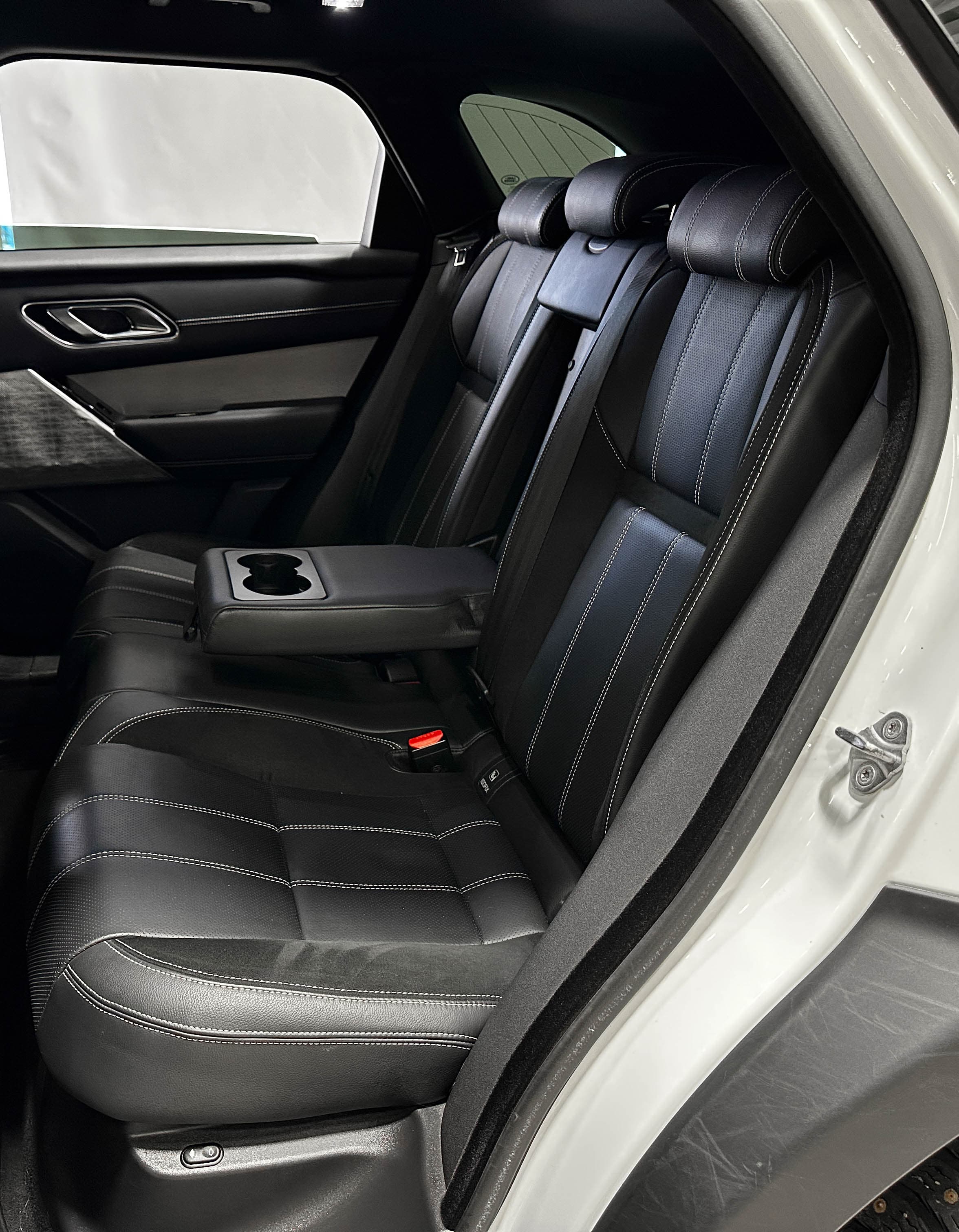 Land Rover Range Rover Velar - фото 13