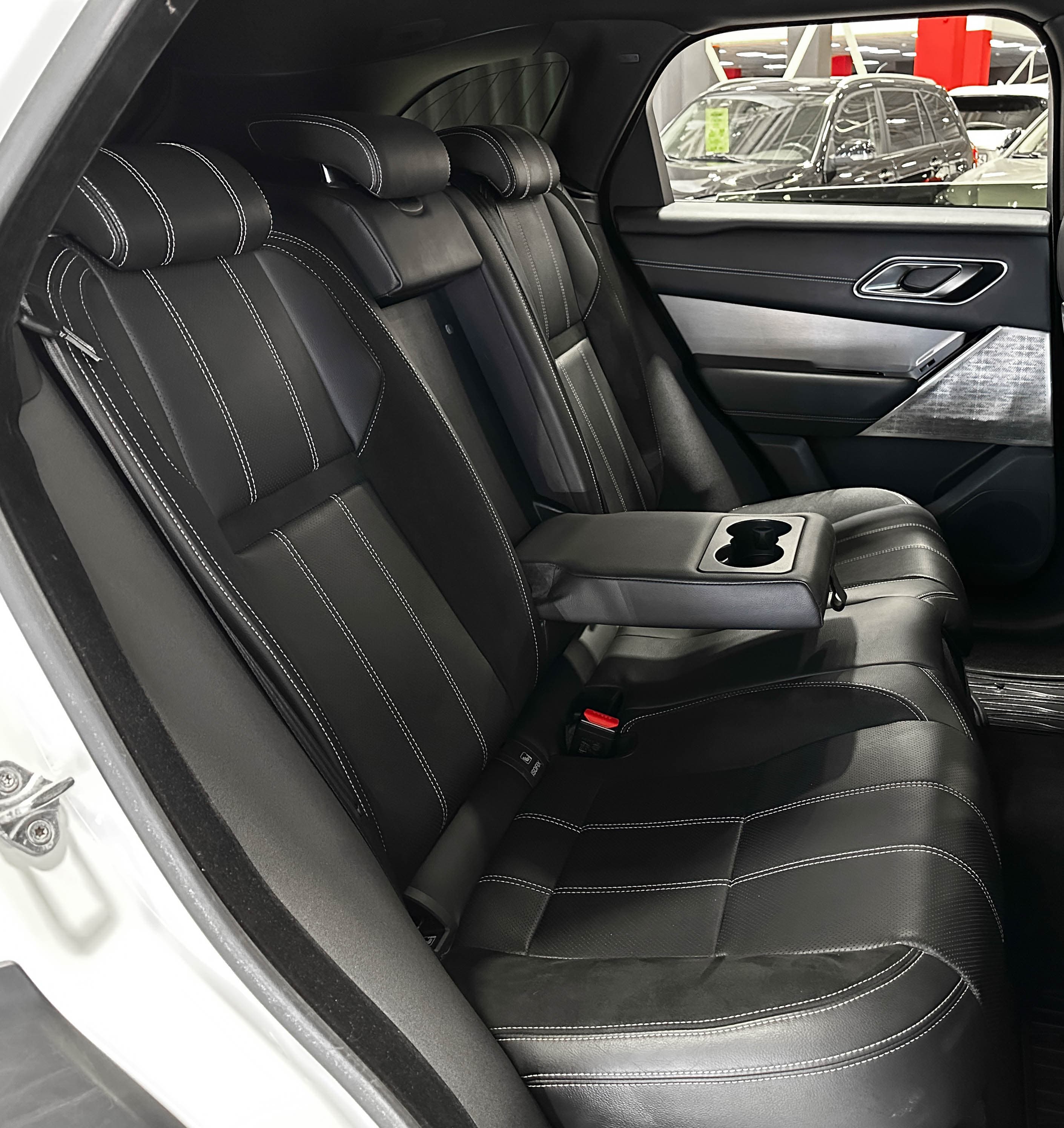 Land Rover Range Rover Velar - фото 16