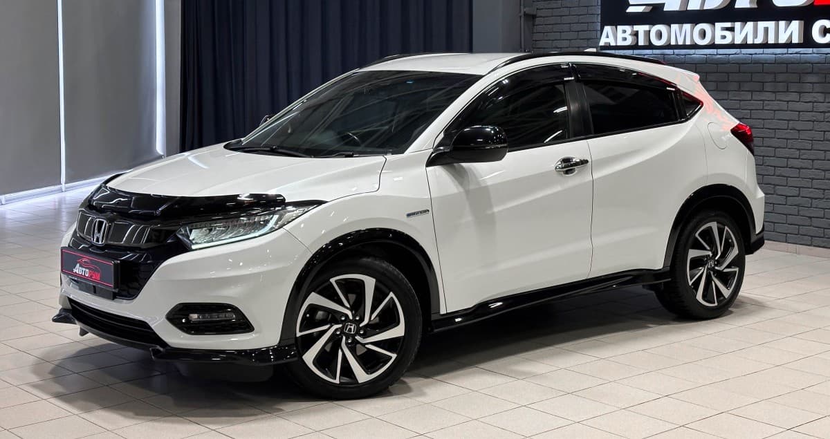 Honda Vezel Hybrid - 2