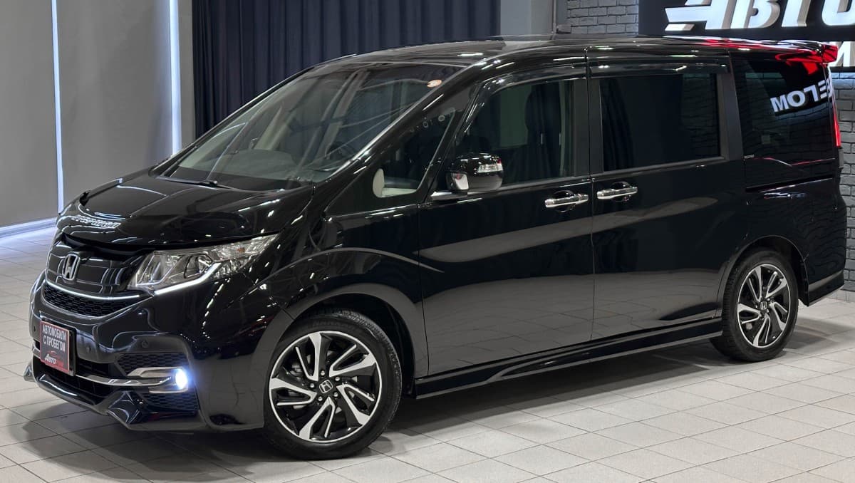 Honda Stepwgn Spada - 2