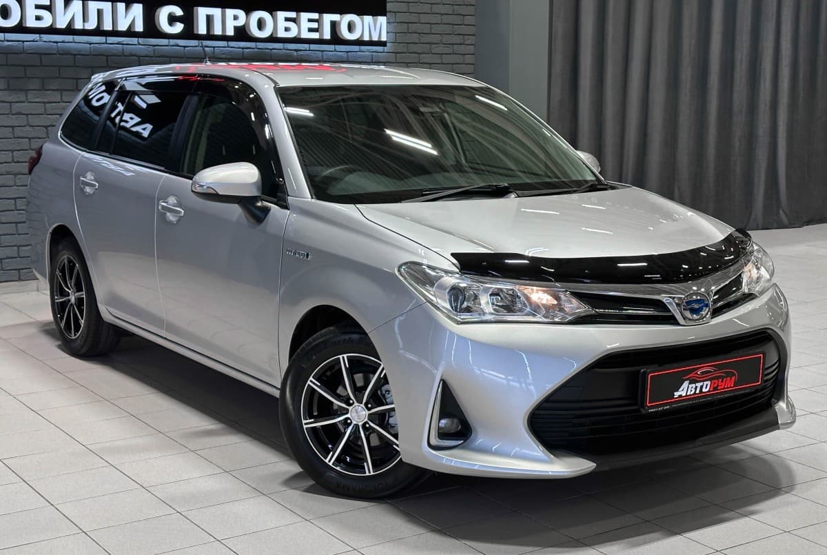 Toyota Corolla Fielder - 4
