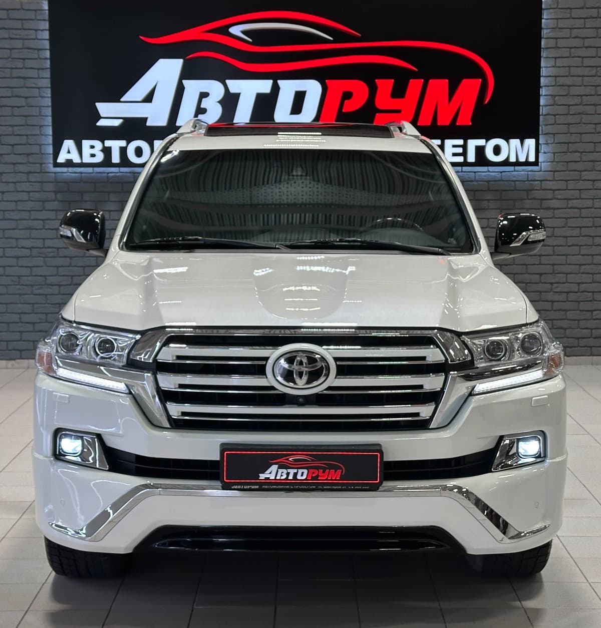 Toyota Land Cruiser 200 - 3