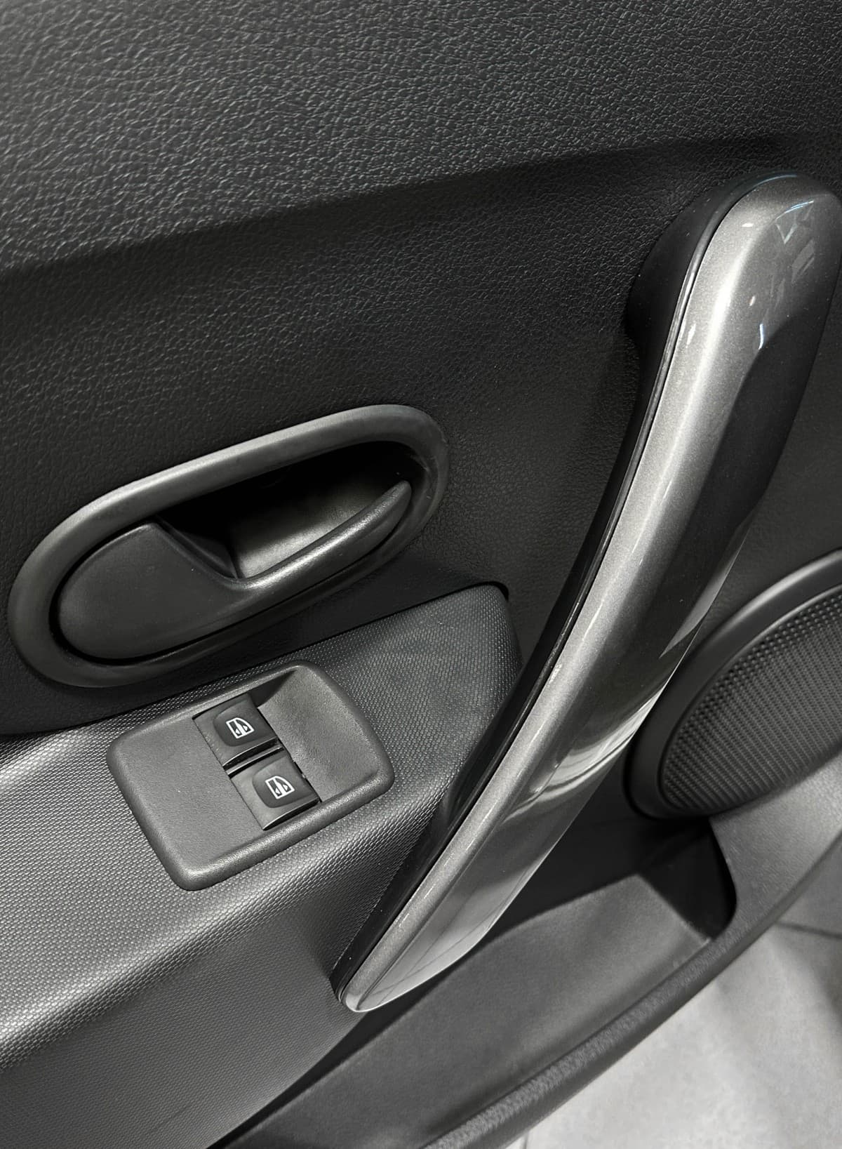 Renault Sandero - фото 16