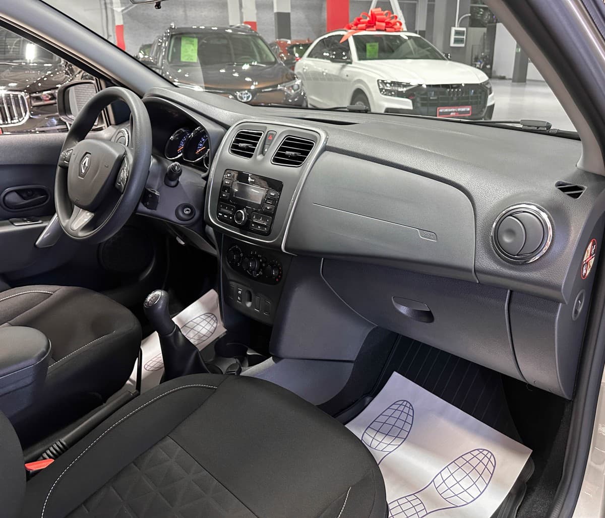 Renault Sandero - фото 15