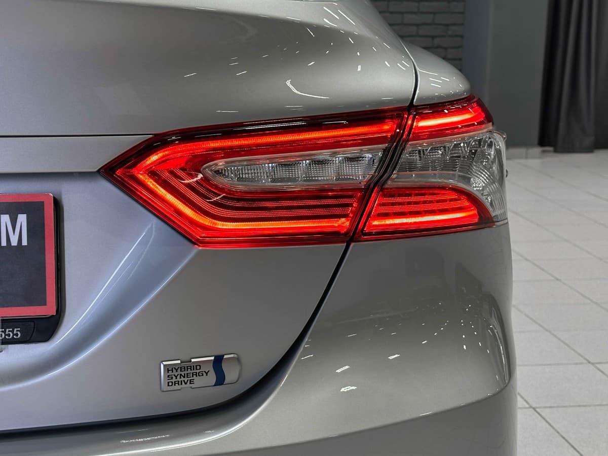 Toyota Camry - фото 10