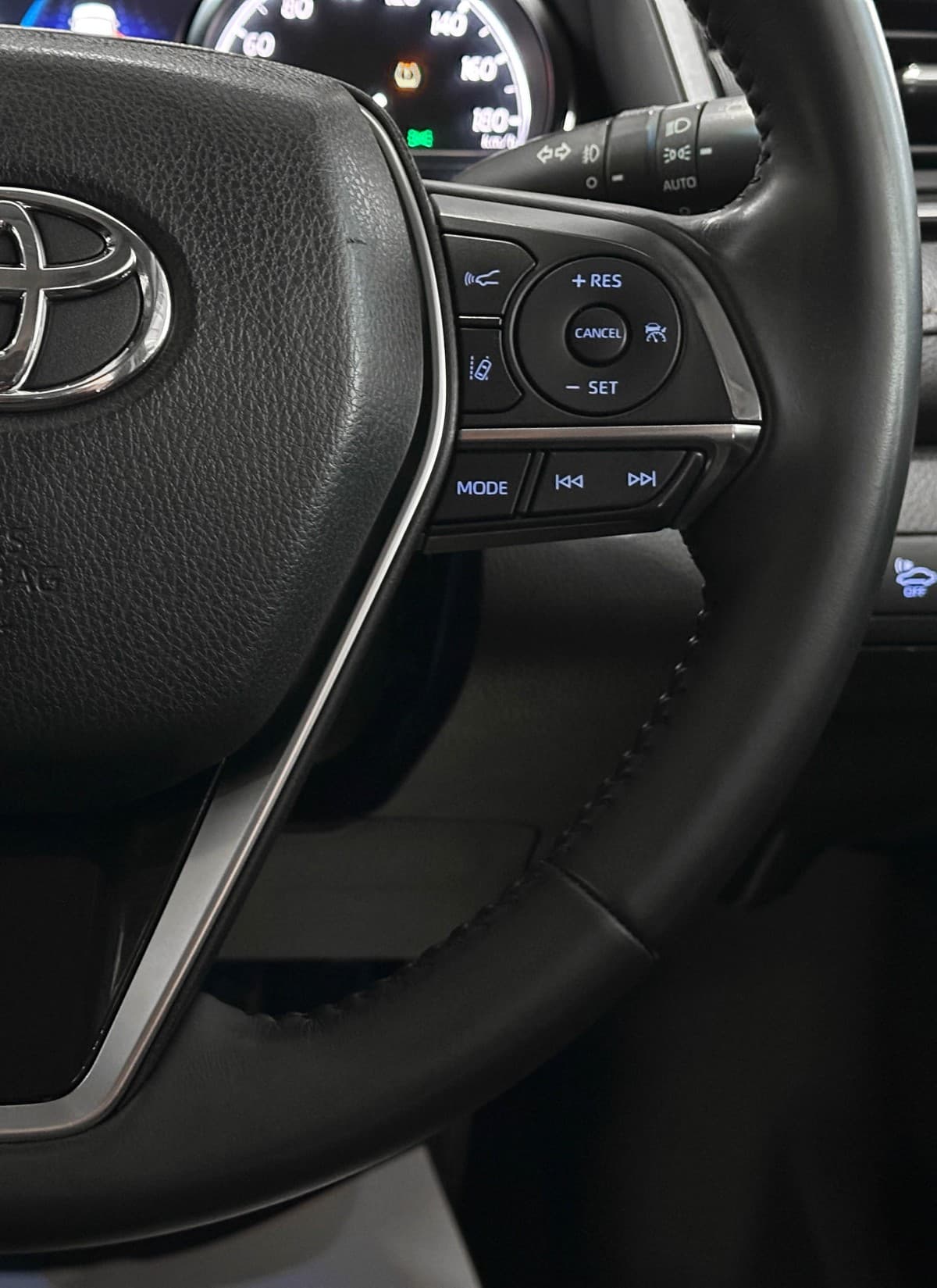 Toyota Camry - фото 22