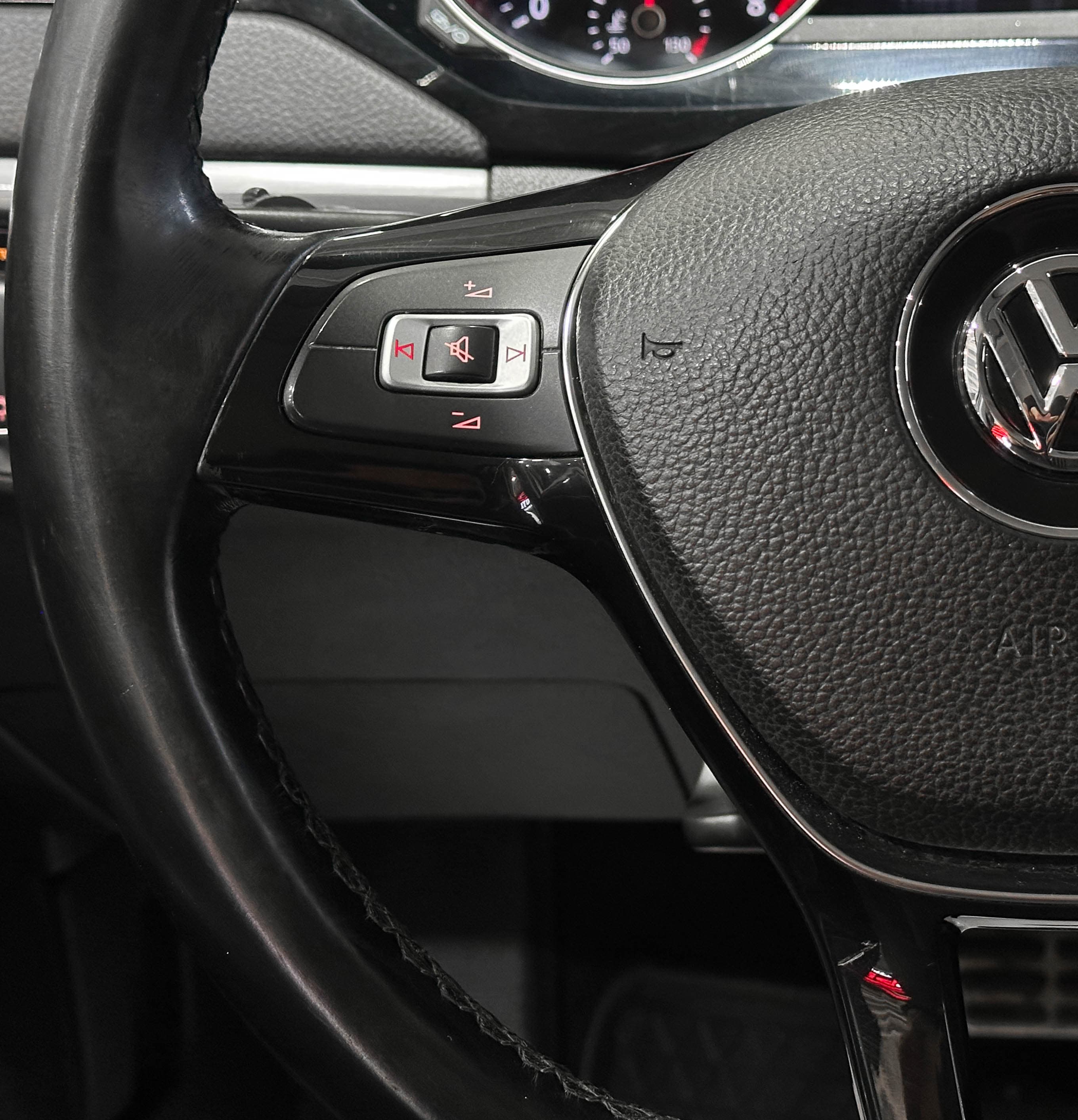 Volkswagen Jetta - фото 19