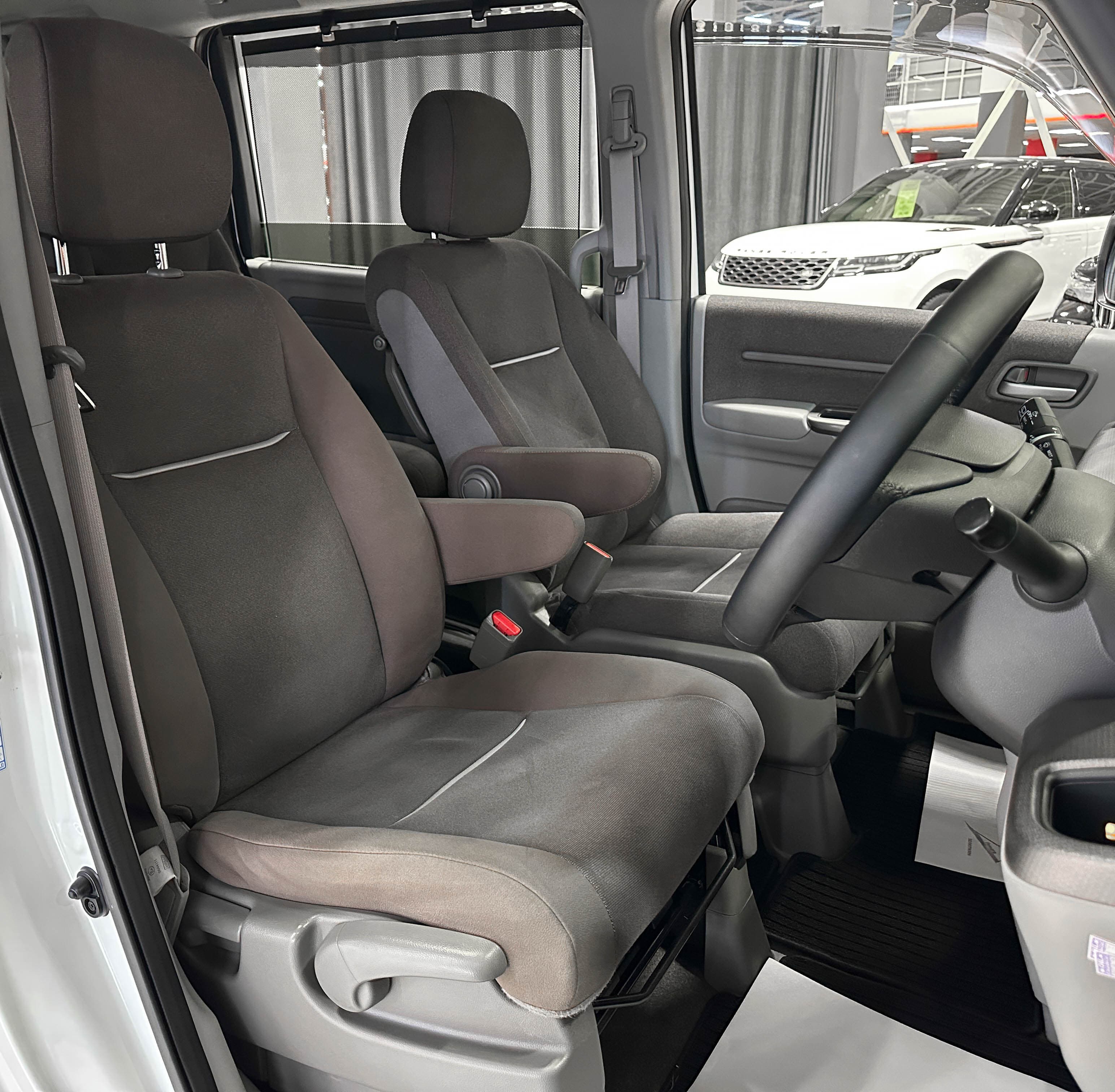 Honda Stepwgn - фото 18