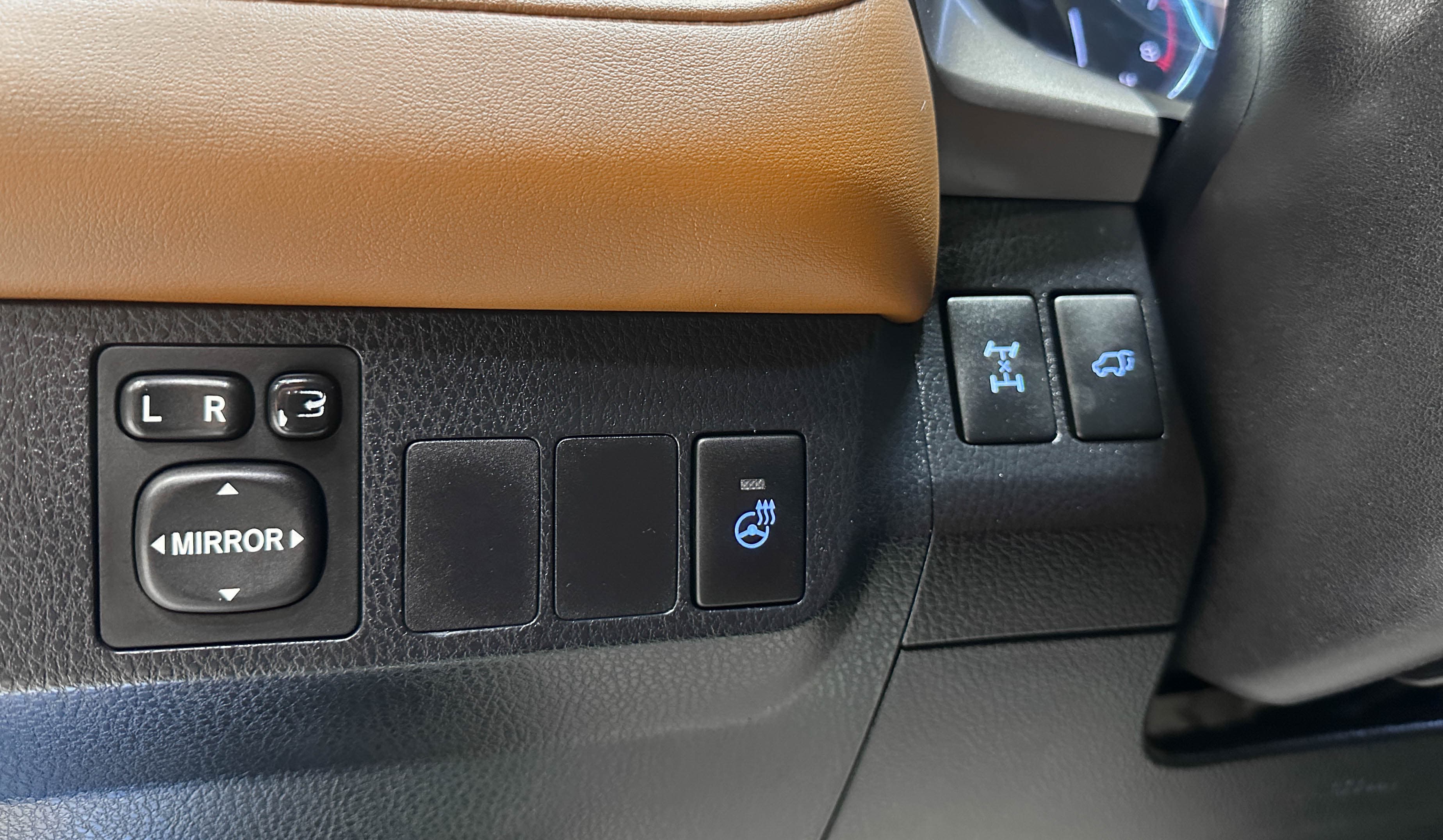 Toyota RAV4 - фото 22