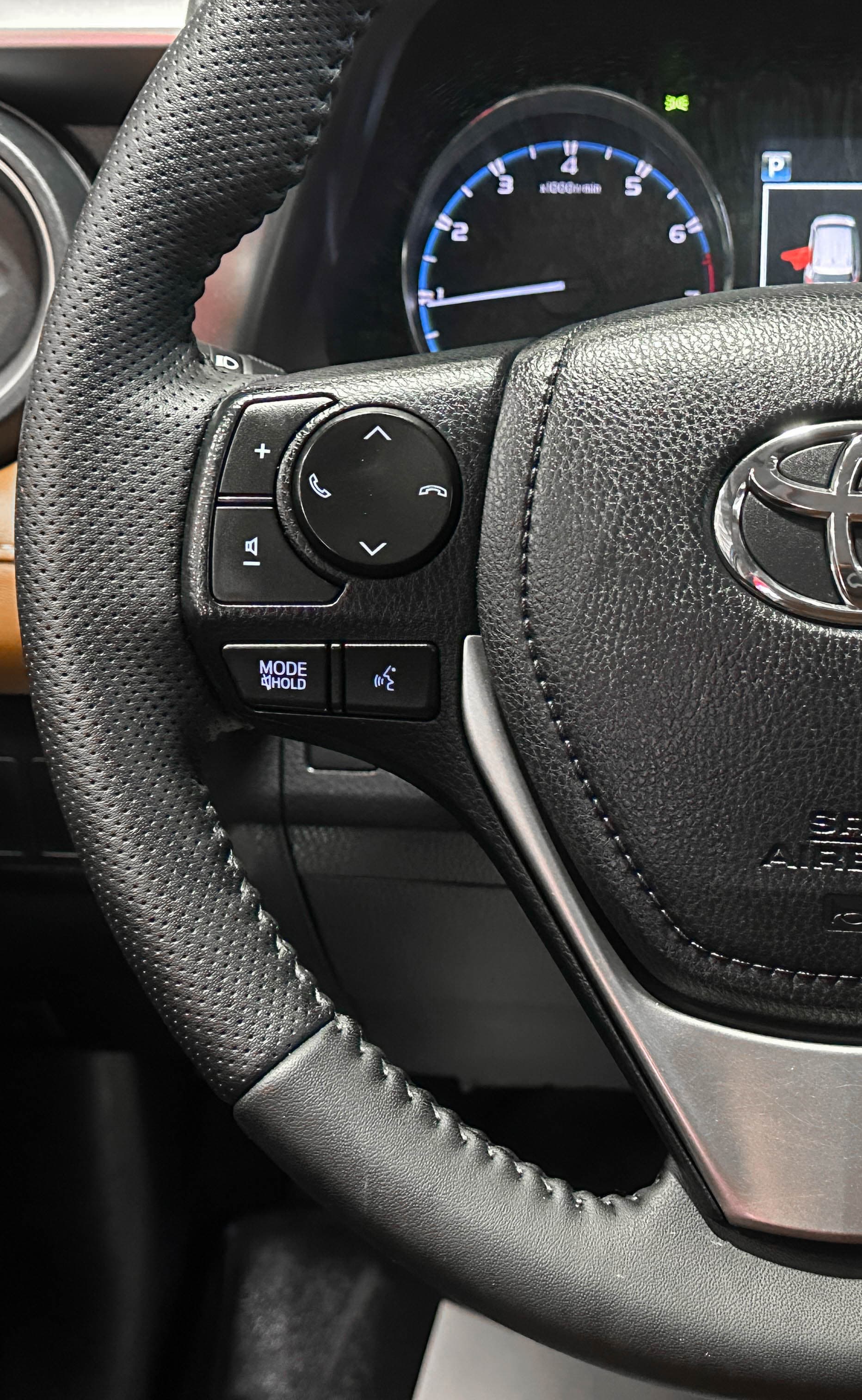 Toyota RAV4 - фото 24