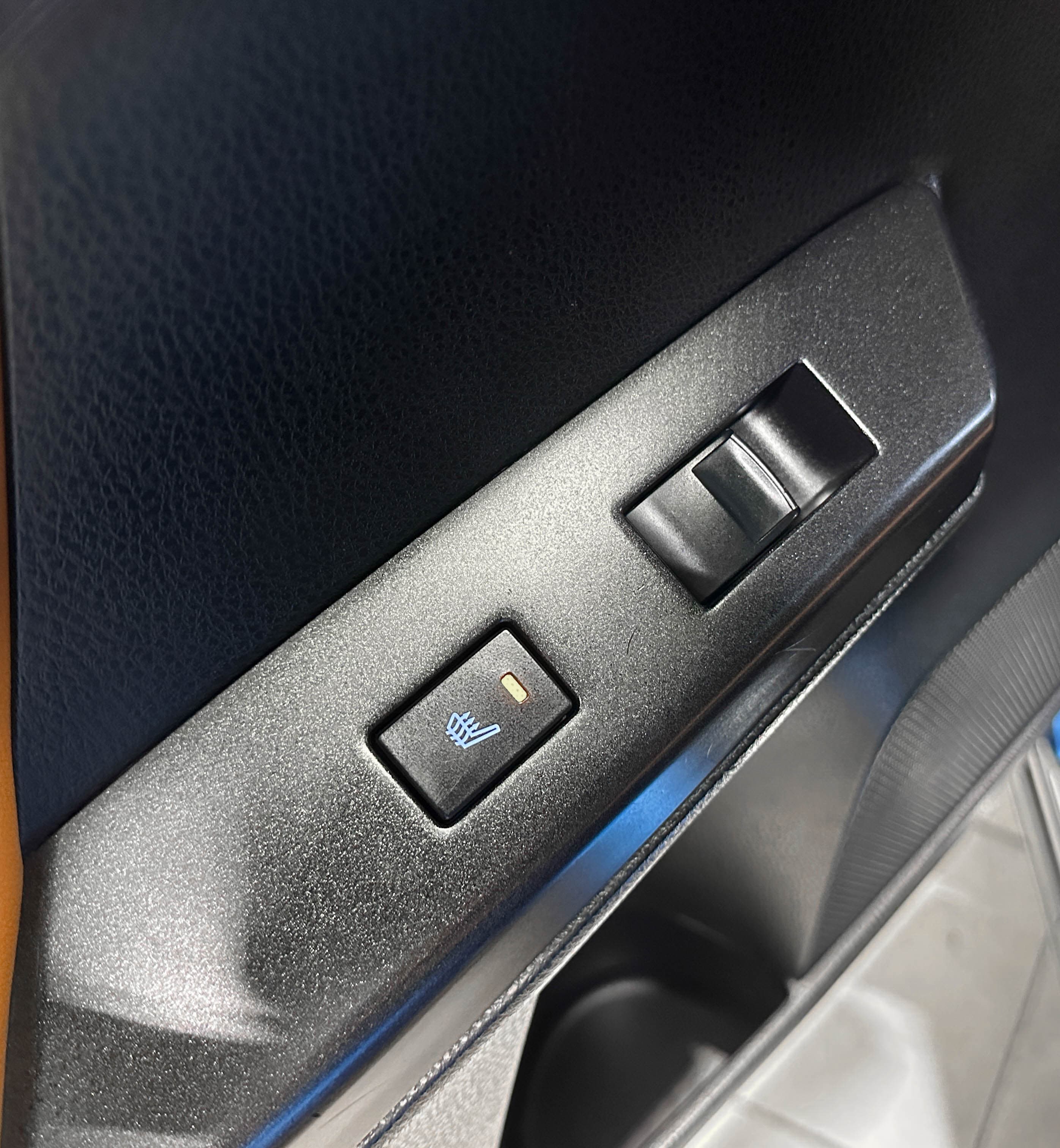 Toyota RAV4 - фото 16