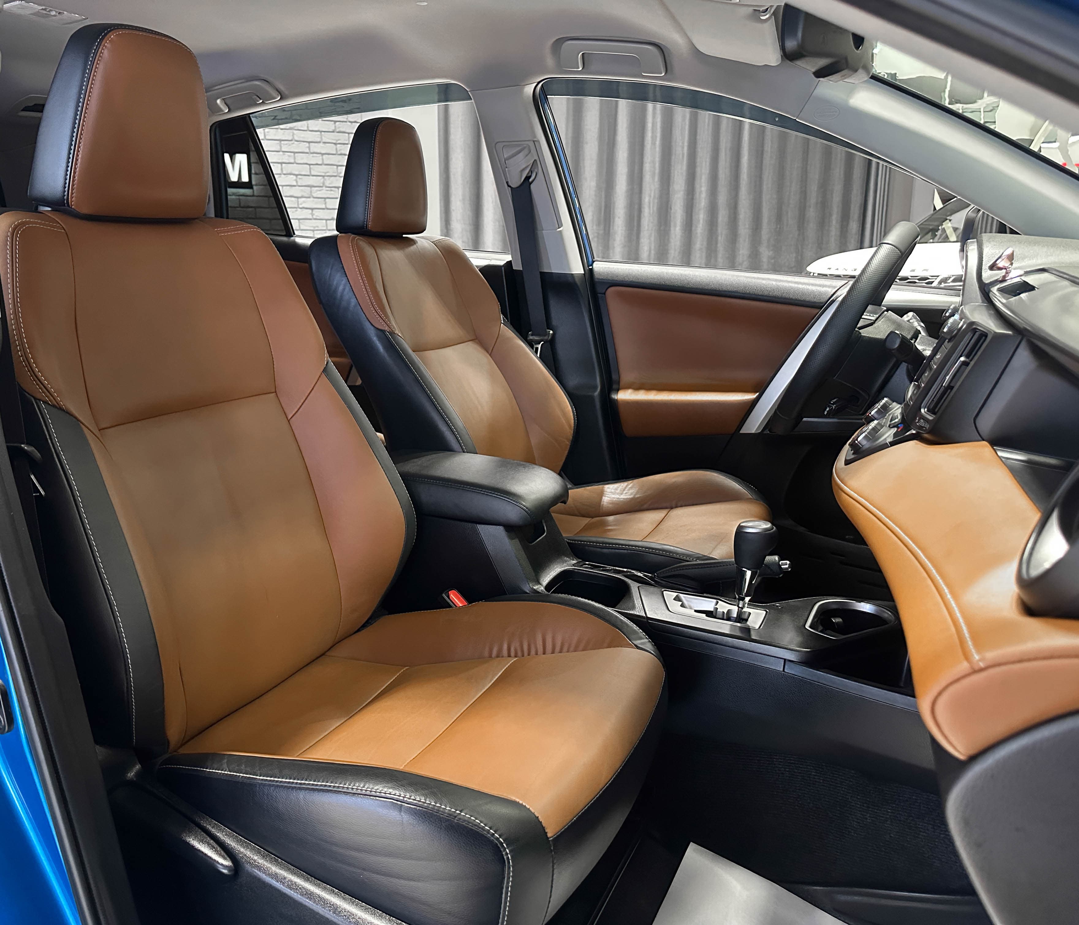 Toyota RAV4 - фото 11