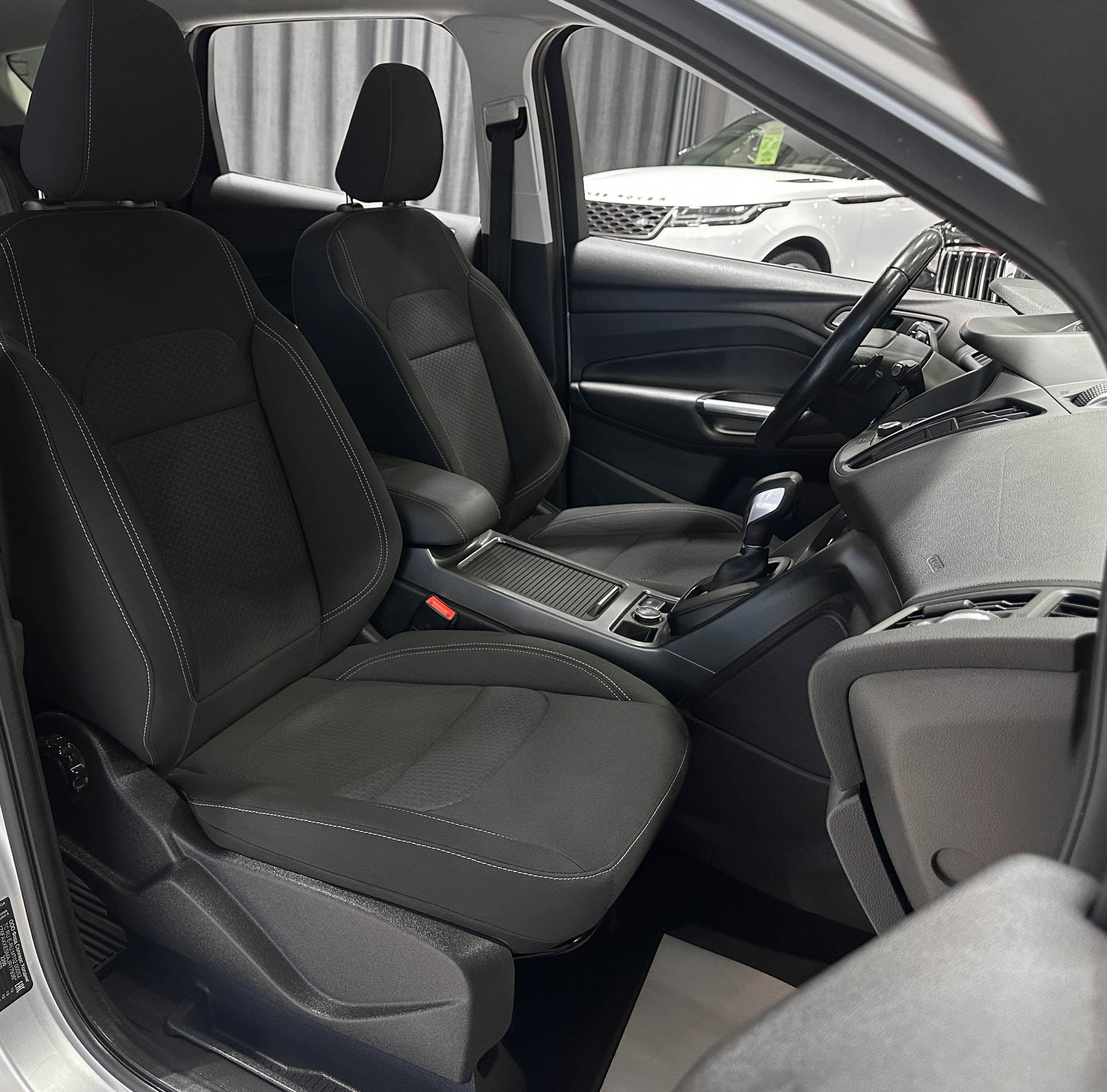 Ford Kuga - фото 15
