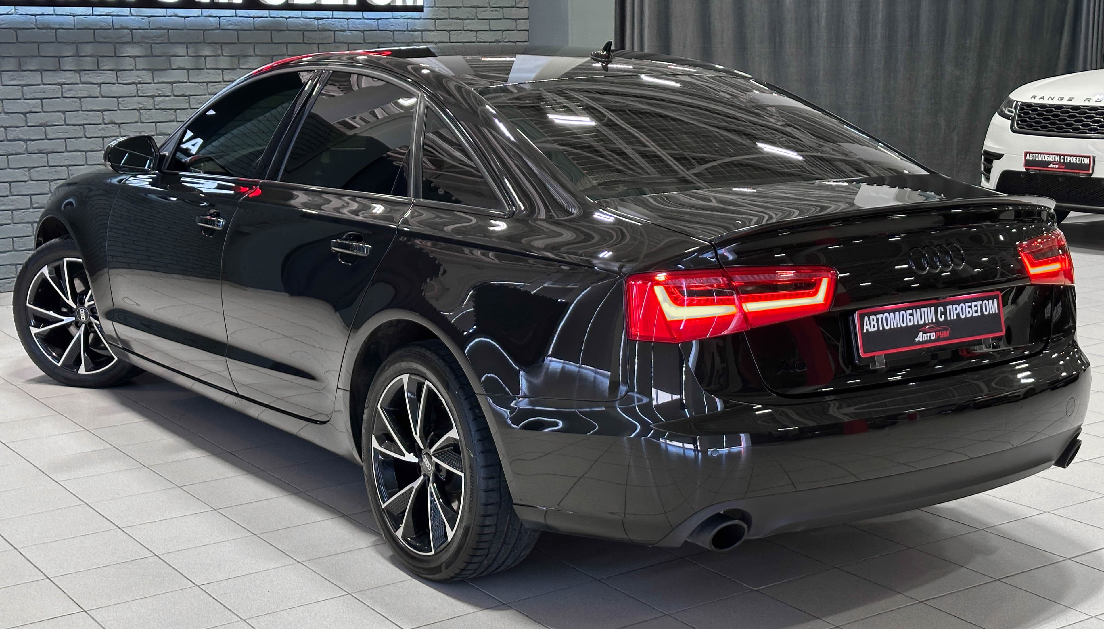 Audi A6 - фото 8