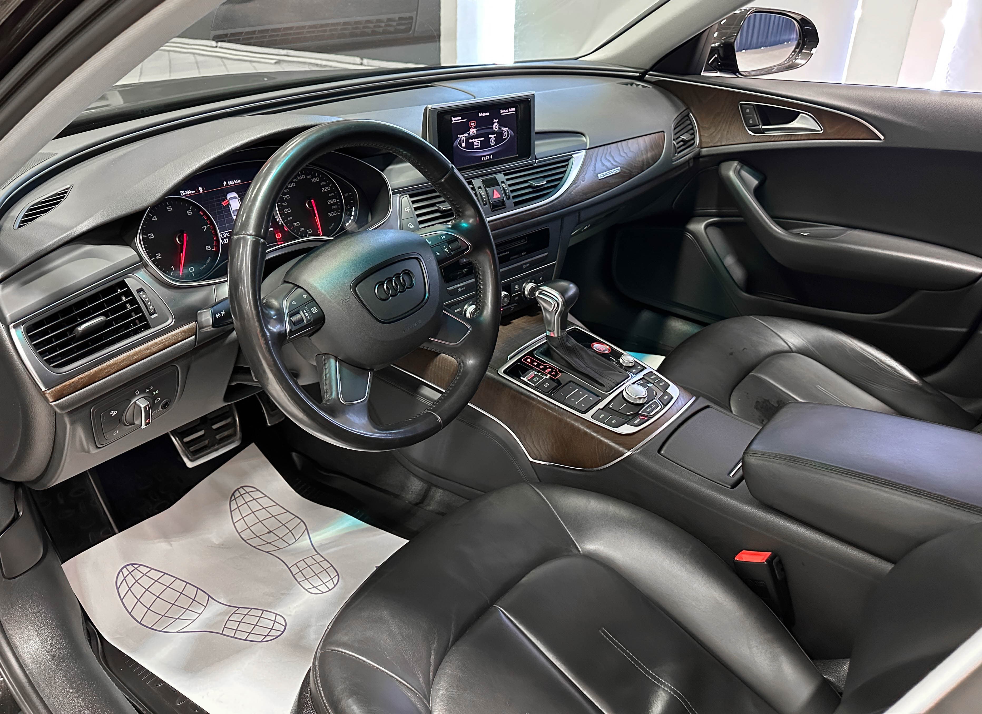Audi A6 - фото 15