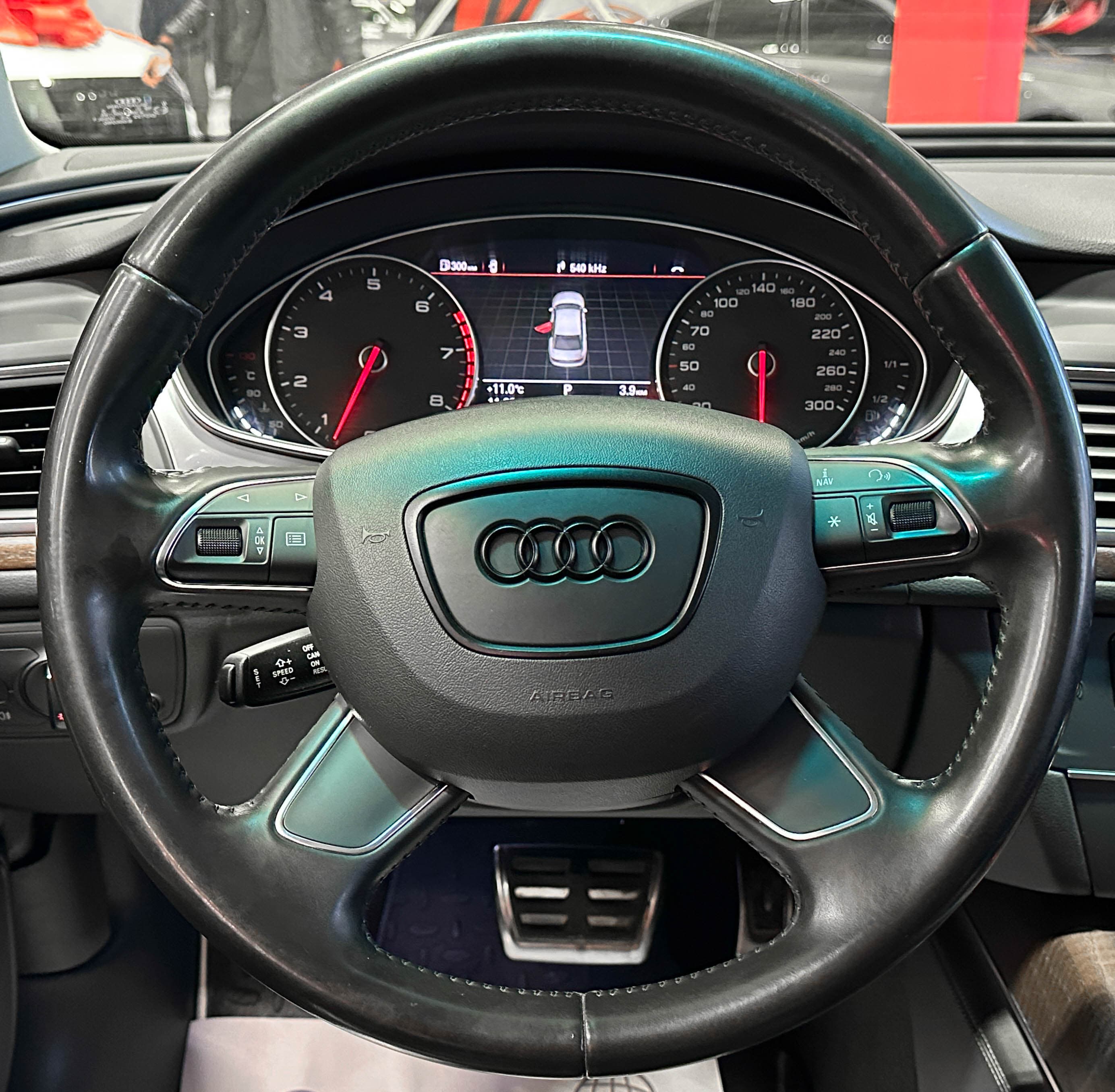 Audi A6 - фото 29