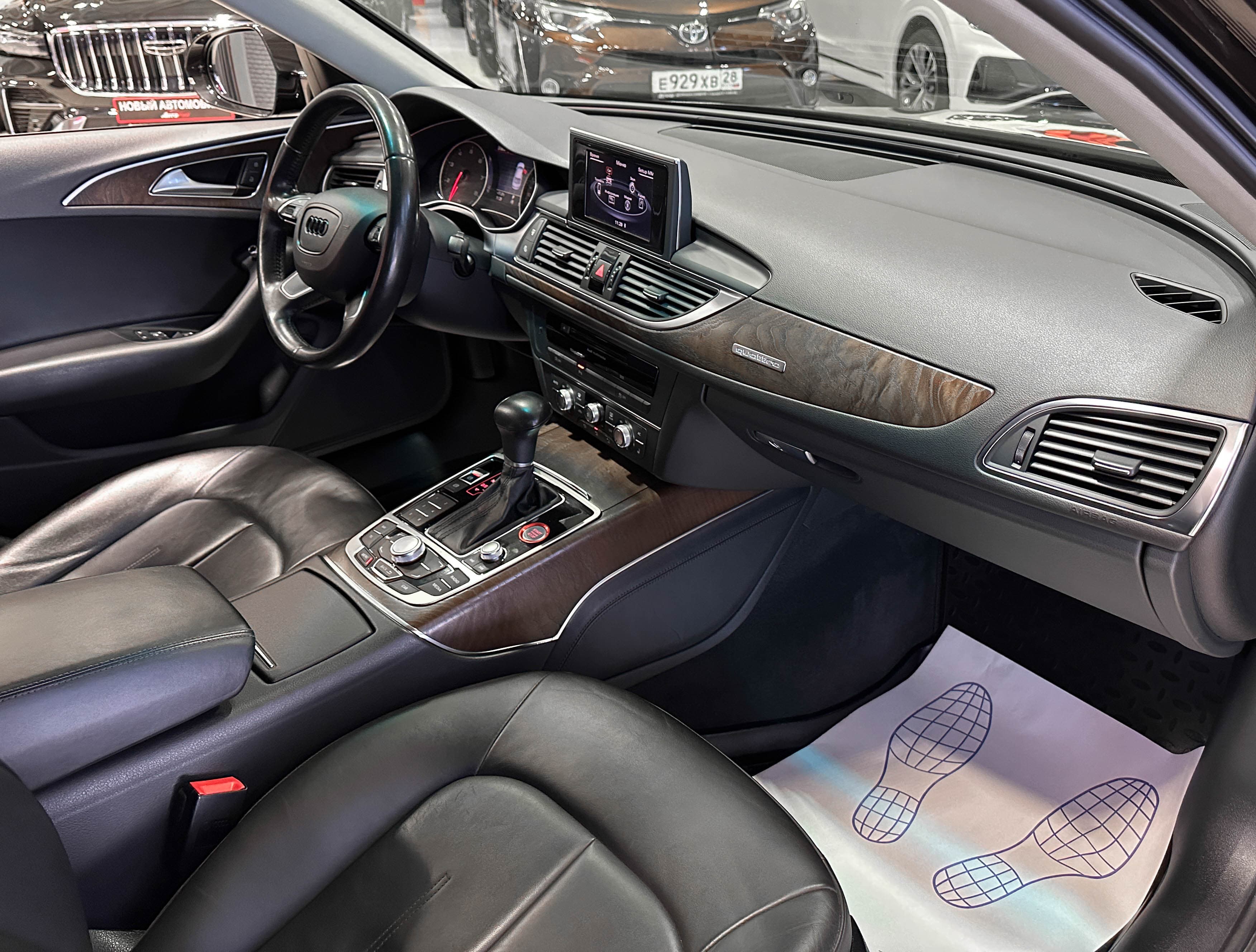 Audi A6 - фото 9