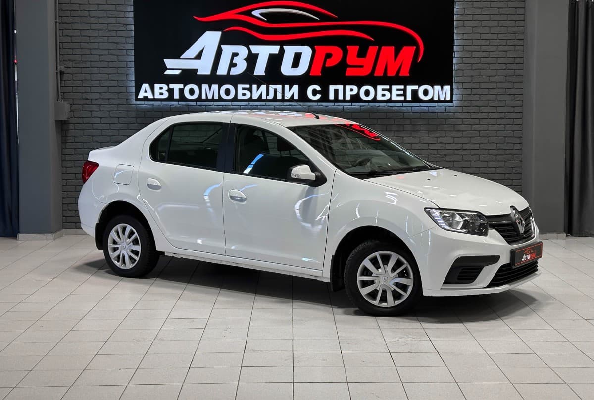 Renault Logan - 1