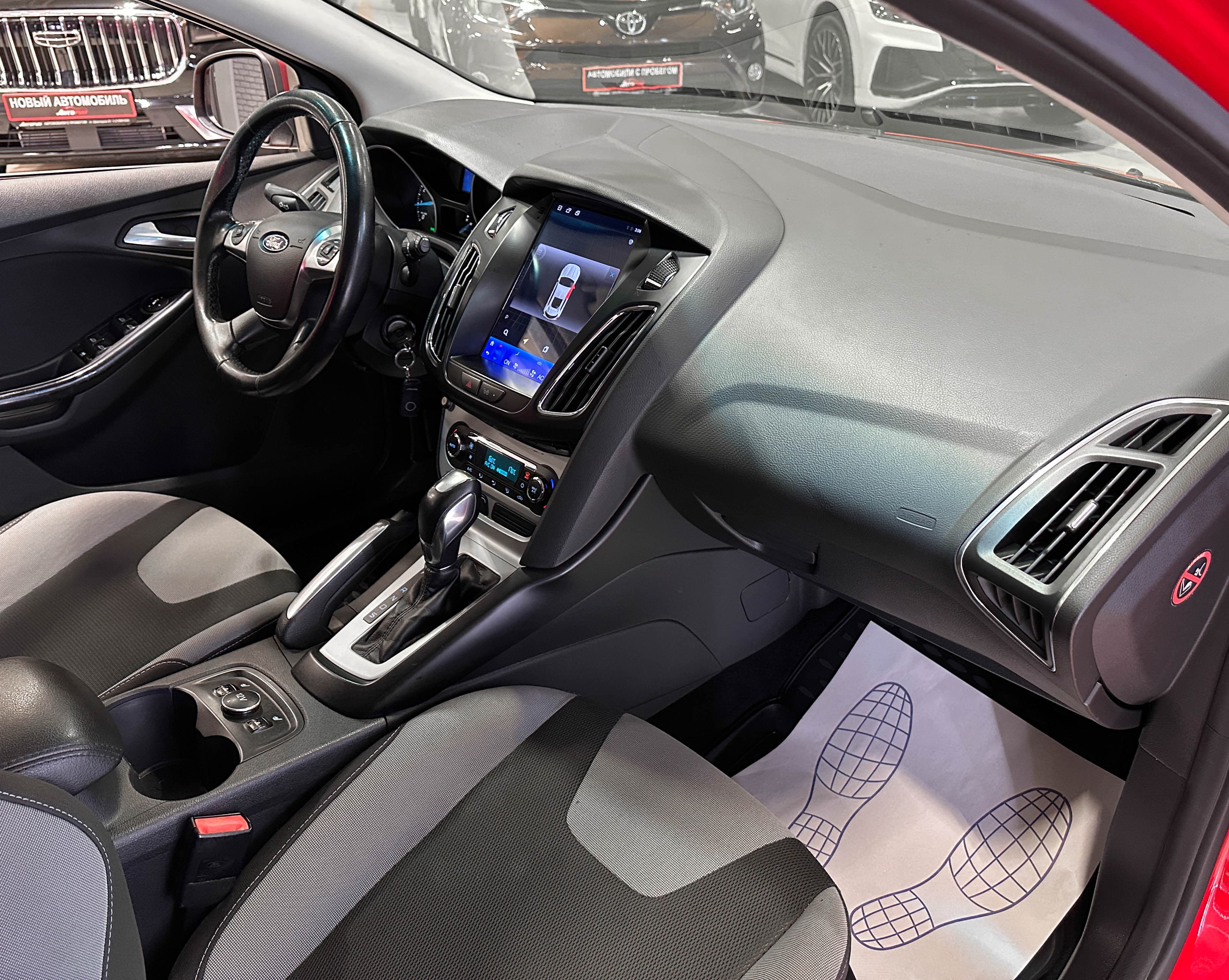 Ford Focus - фото 10