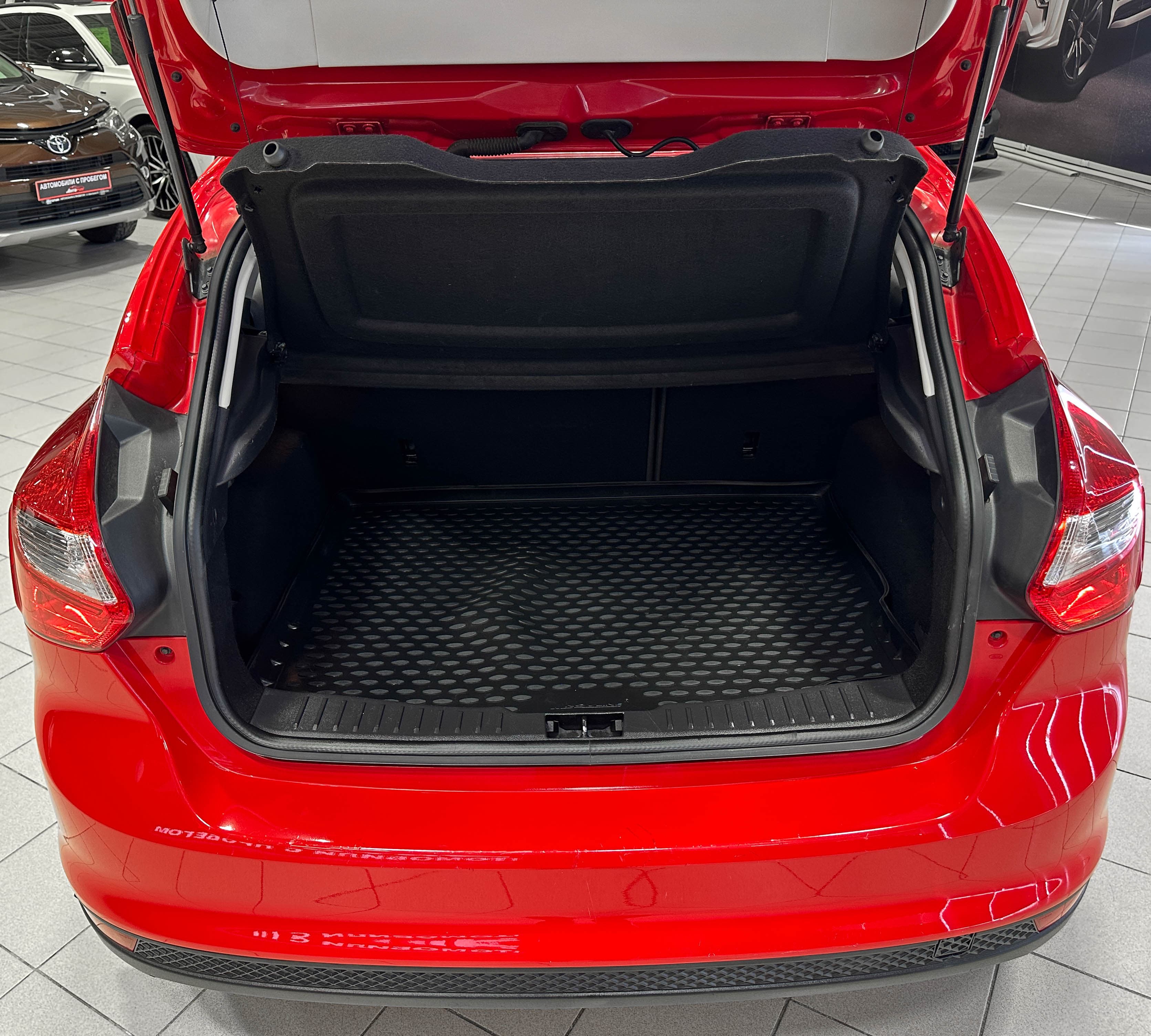 Ford Focus - фото 13