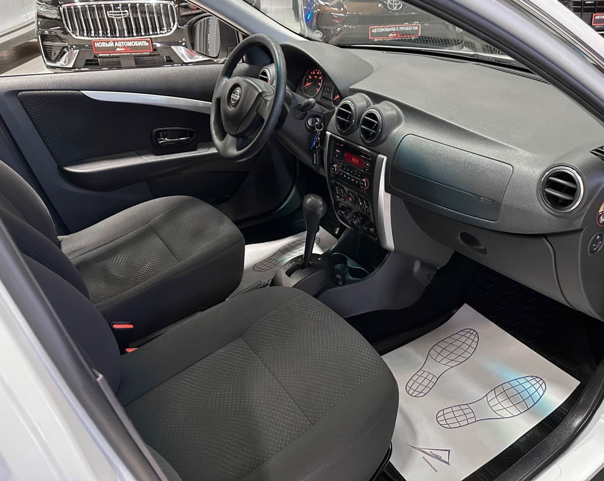 Nissan Almera - фото 10
