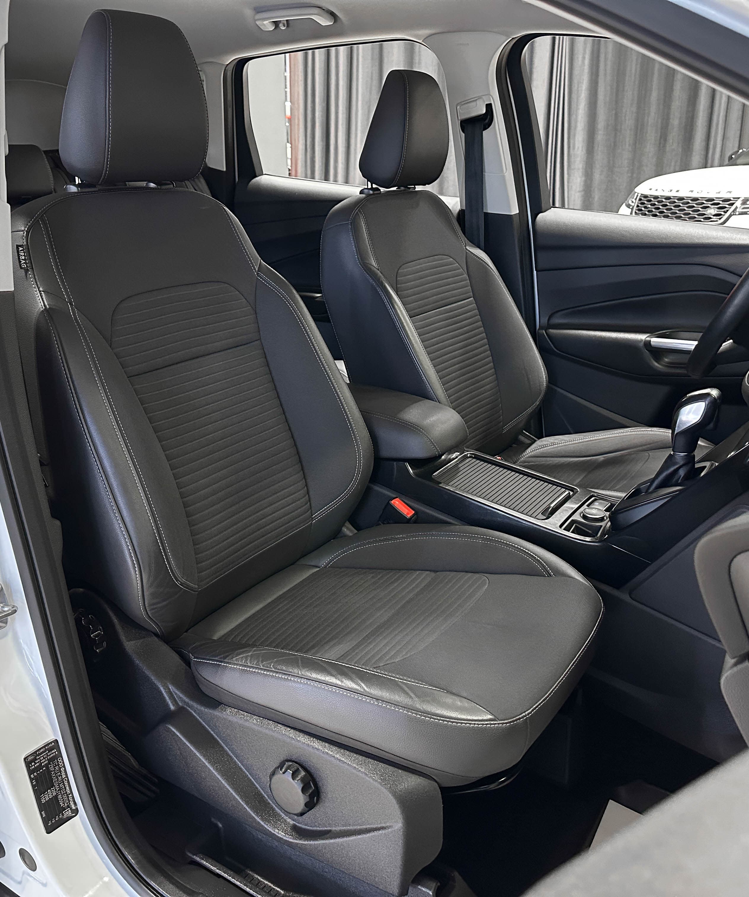 Ford Kuga - фото 11