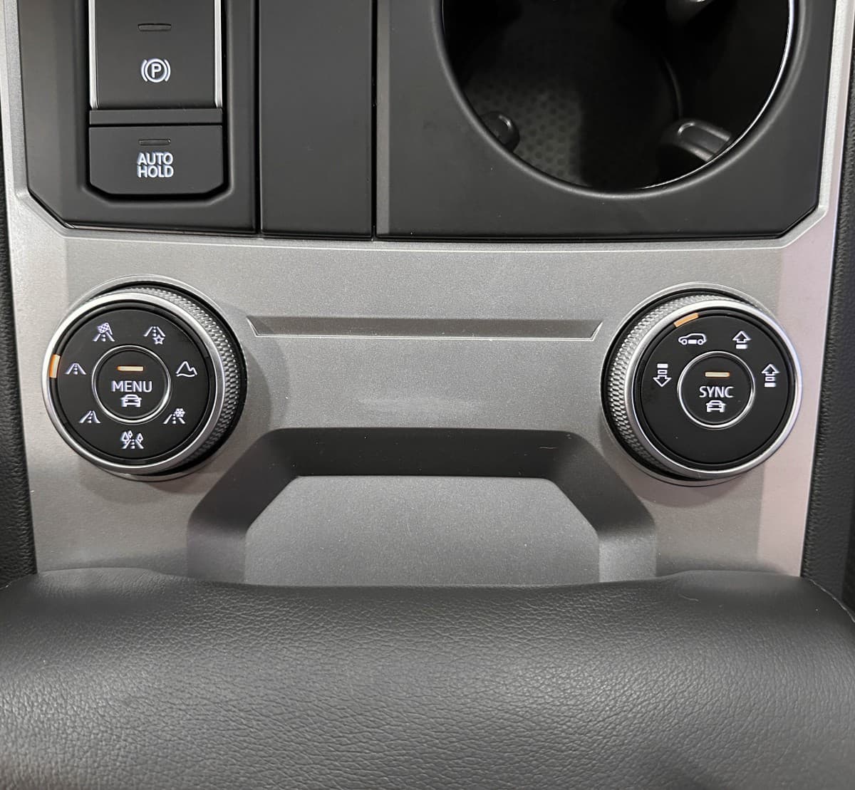 Volkswagen Touareg - фото 29