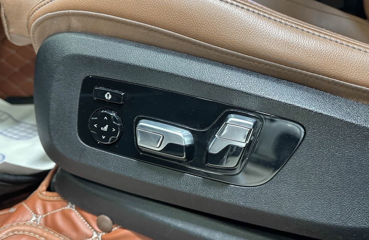 BMW X5 - фото 20