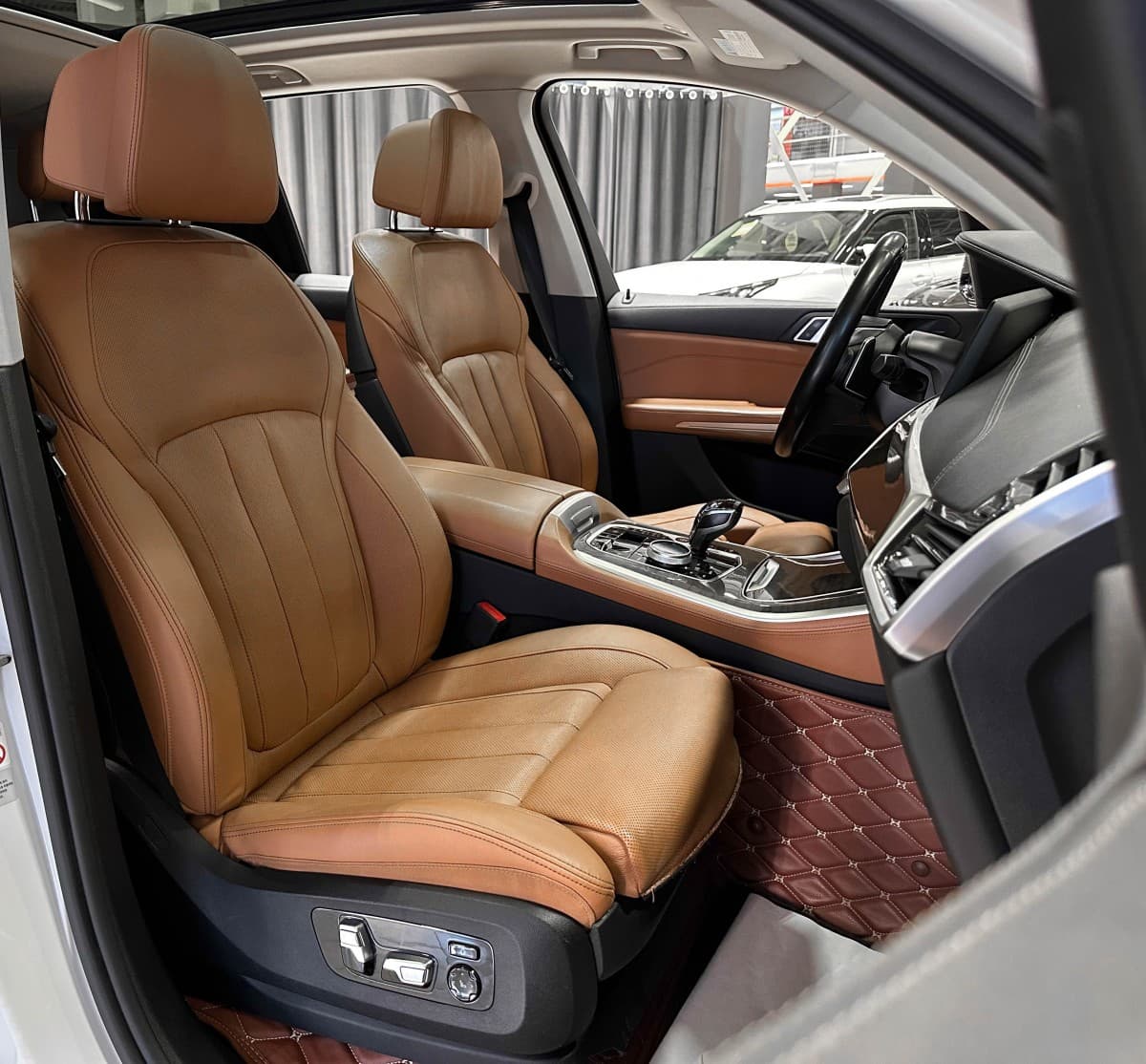 BMW X5 - фото 17